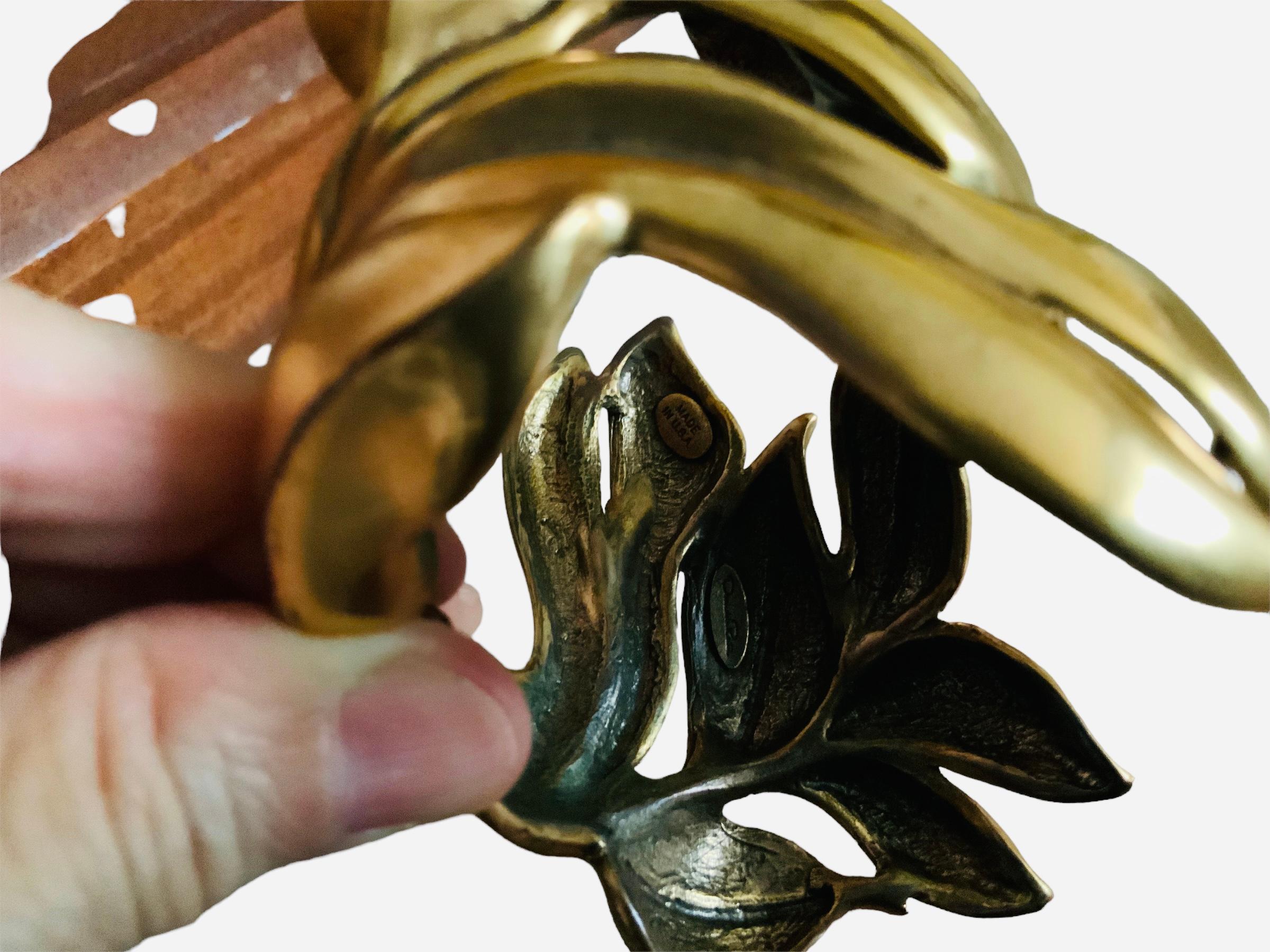 Oscar De La Renta Gold Plated Leaves Bracelet In Good Condition For Sale In Guaynabo, PR