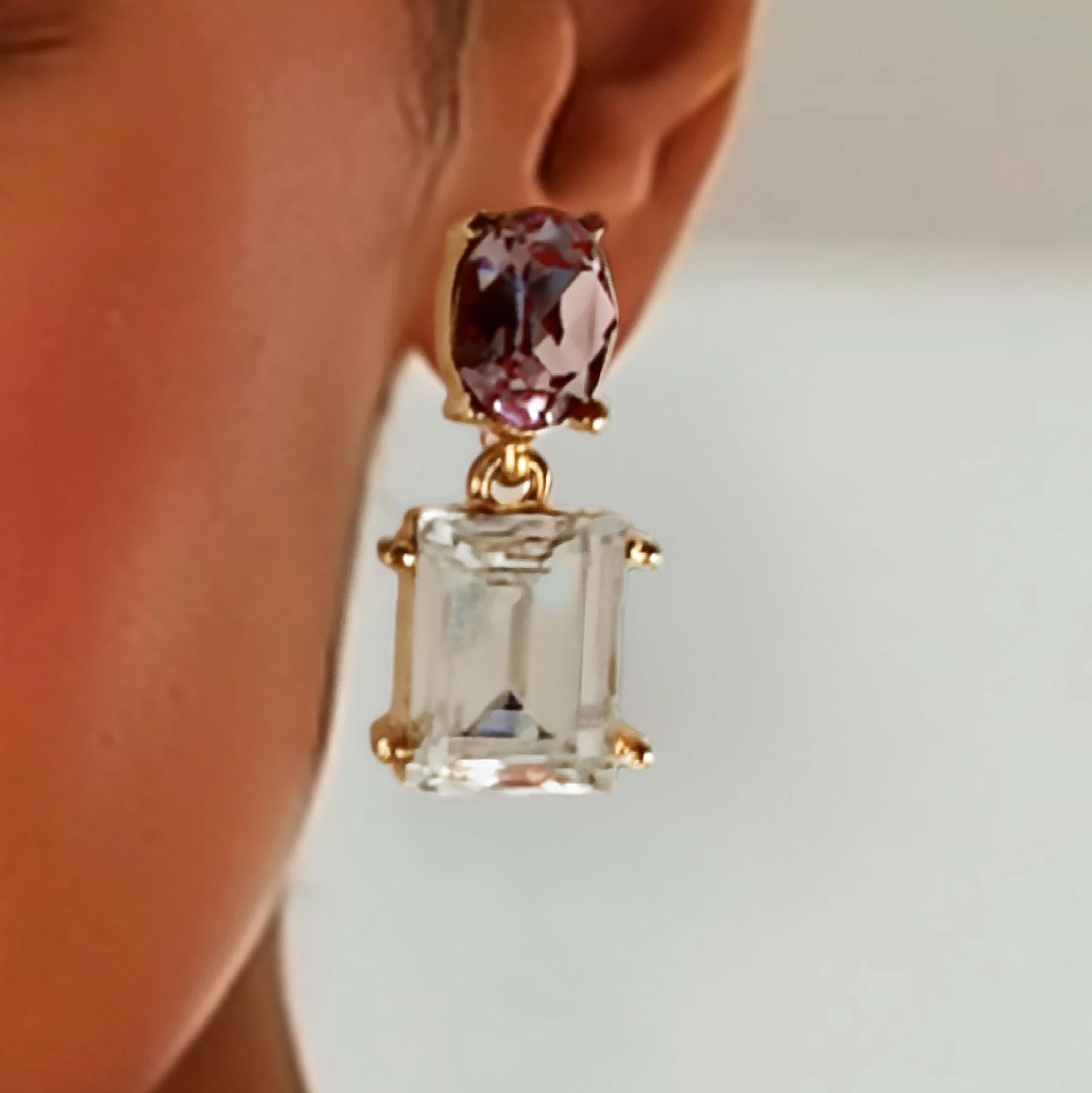Oscar de la Renta Gold Plated Light Amethyst Crystal Rectangle Drop Post Earring im Angebot 2