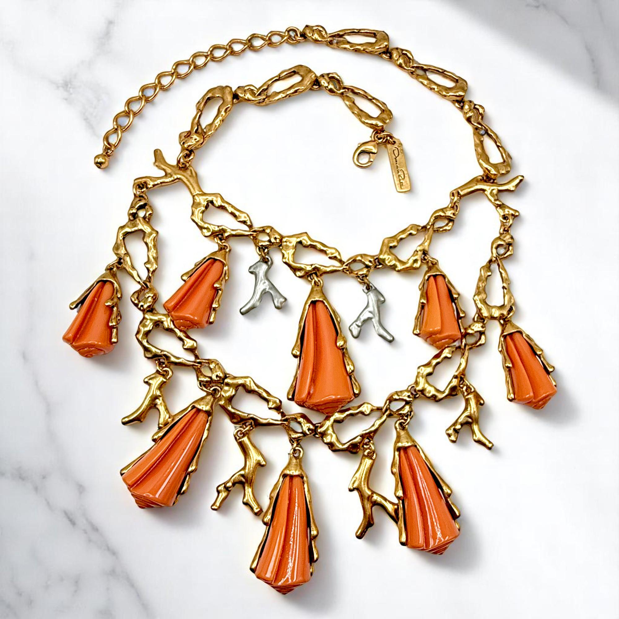 Oscar de la Renta Gold-Plated Shell Bib Necklace with Coral Enamel Resin Charms For Sale 3