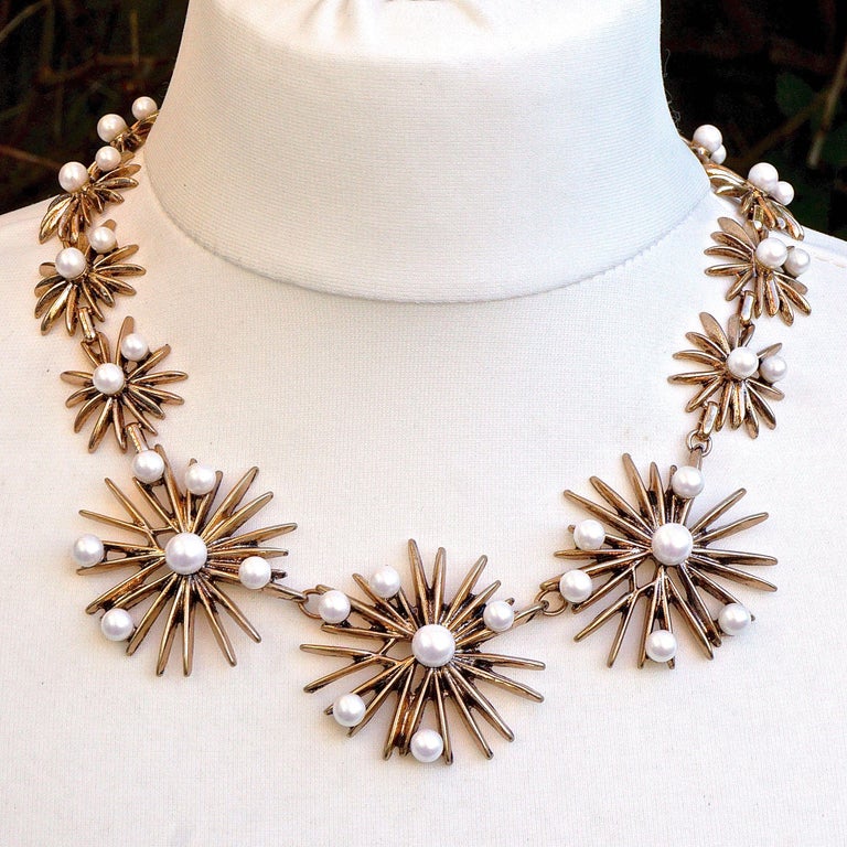 Gold Tone Clear Crystal Starburst Collar Necklace Earring Set Gold Tone Clear Crystal Starburst Collar Necklace Earring Set