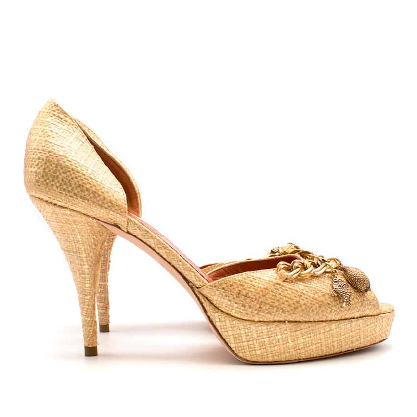 Oscer De La Renta - Gold Tweed Charm Heels 

- Laminated tweed upper
- chain at the toe with multi charm details 
- slip on
- almond peep toe
- stiletto heel

-Leather Sole and Insole, Textile Upper
- made in Italy 

- There is some pulling to the