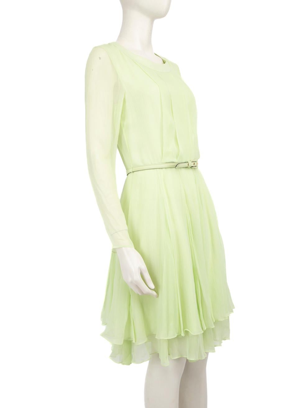 CONDITION is Very good. Minimal wear to dress is evident. Minimal wear to the brand label which has faded on this used Oscar de la Renta designer resale item. The size and composition cannot be read on the label. This dress comes with a detachable