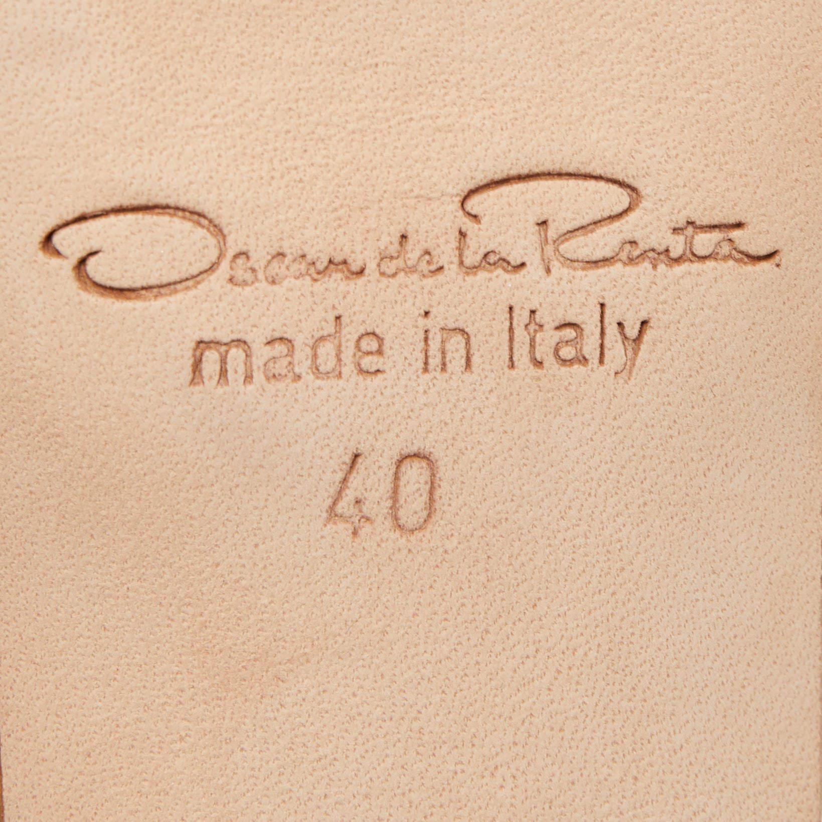 Oscar de la Renta Green Fabric Crystal Embellished Rosalba D' Orsay Peep Toe  For Sale 2