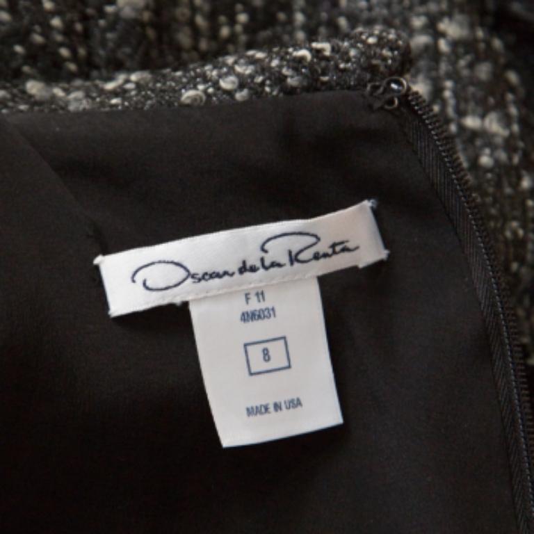 Noir Oscar de la Renta Grey Textured Lurex Plunge Neck Detail Short Sleeve Dress M en vente