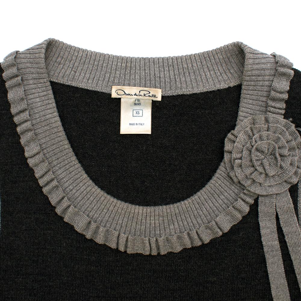 Oscar de la Renta Grey Wool Sleeveless Knit Top - Size XS In Excellent Condition For Sale In London, GB