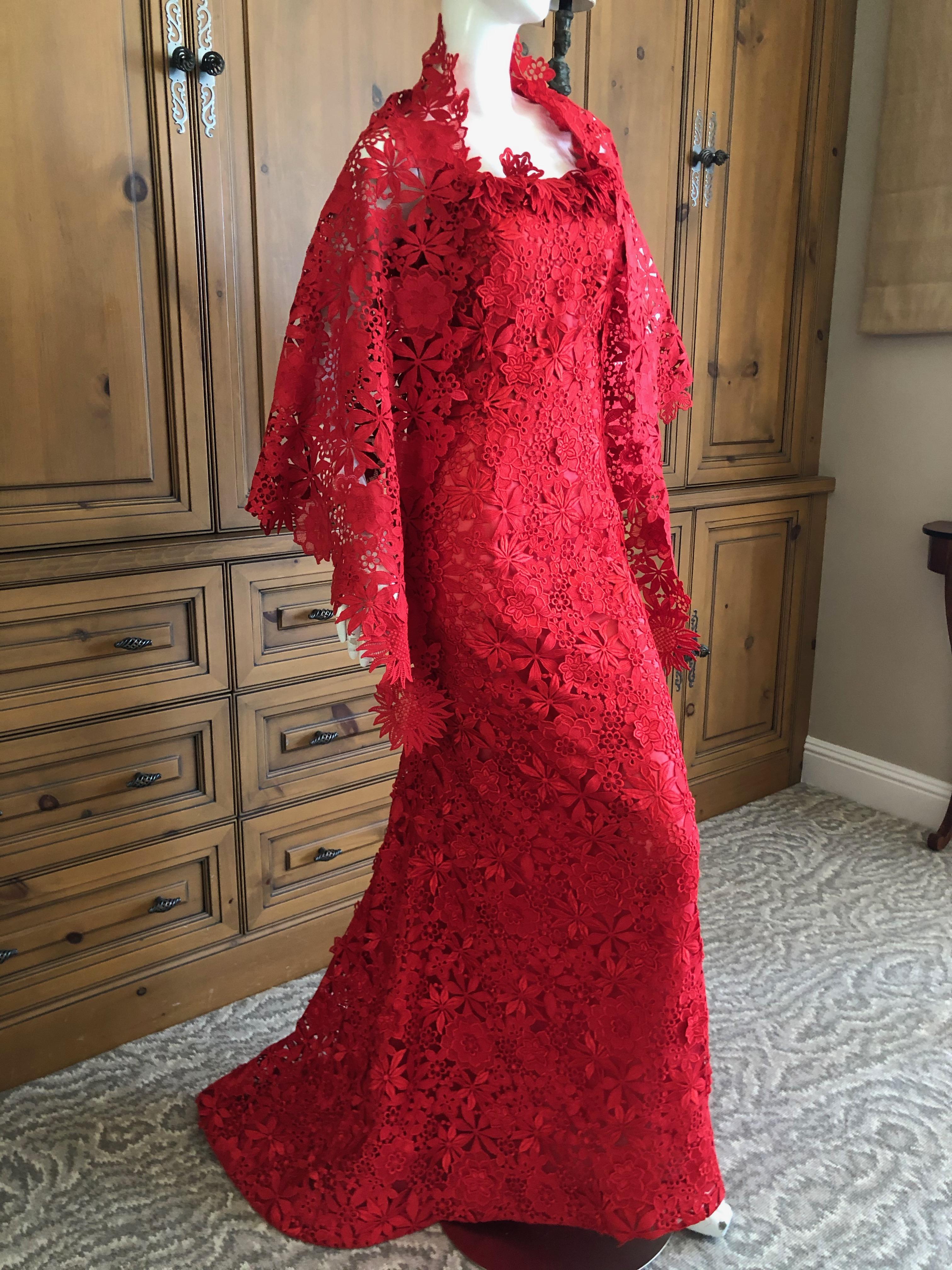 Oscar de la Renta Guipure Lace Strapless Evening Dress w Matching Mantilla Wrap For Sale 1