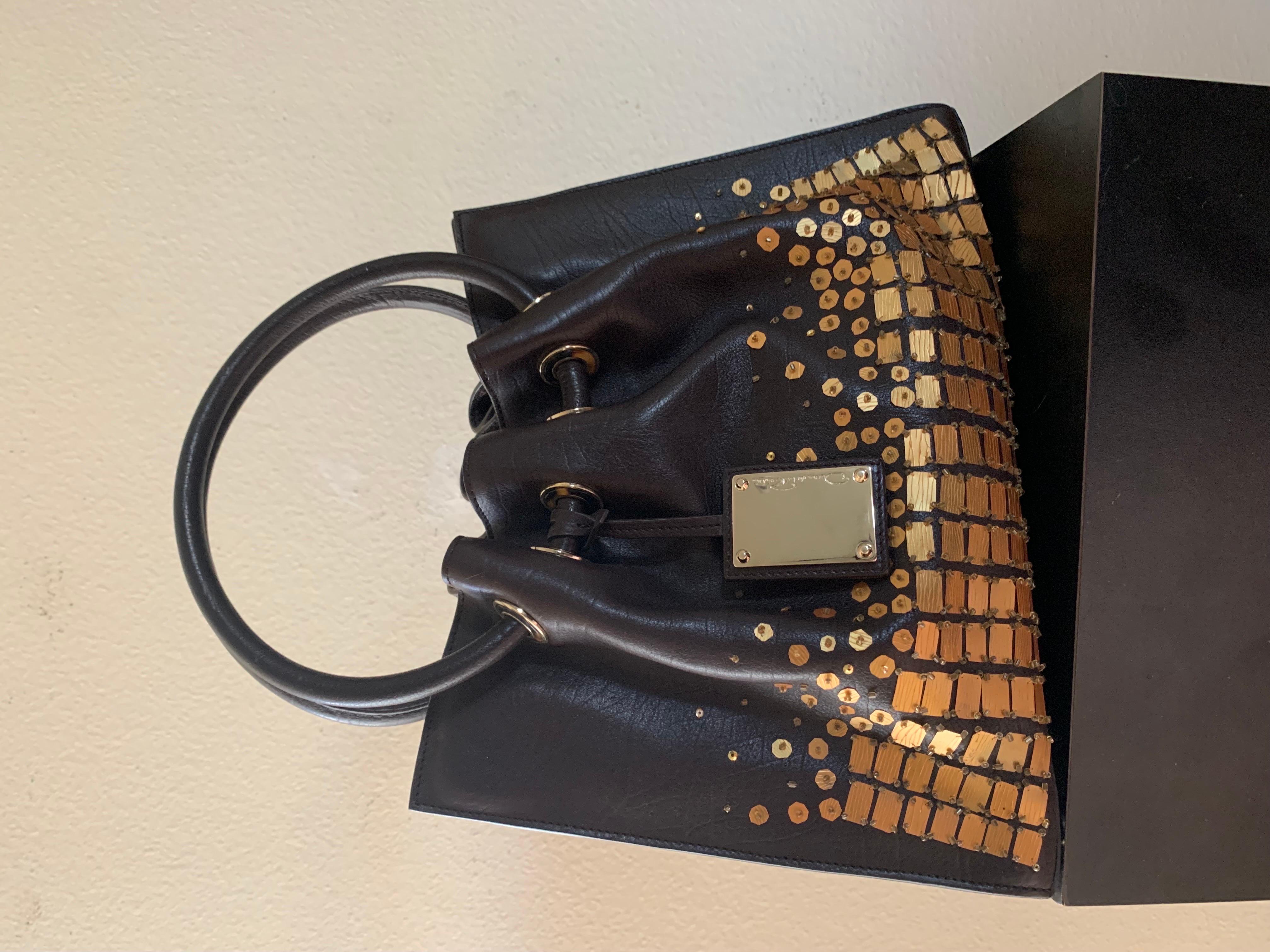 Oscar de la Renta Hand Beaded Brown Leather Handbag, Italy. NWOT In Excellent Condition For Sale In Palm Springs, CA