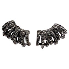 Oscar de la Renta Hematite-Plated Pavé Crystal Ear Hugger Earrings