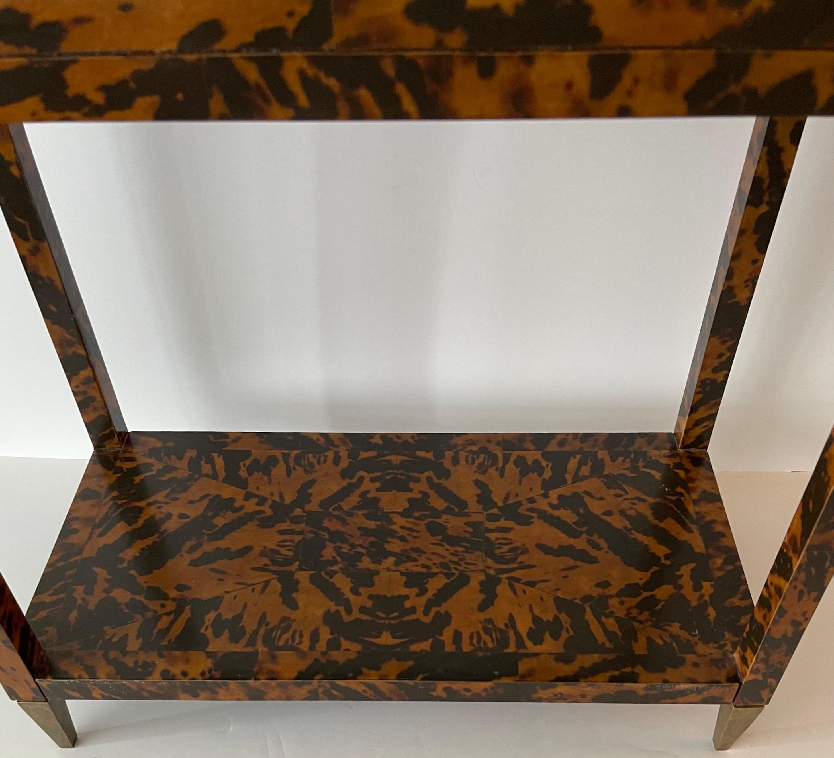 Oscar de la Renta Home by Century Furniture Co. Faux Tortoise & Brass Side Table In Good Condition In Stamford, CT
