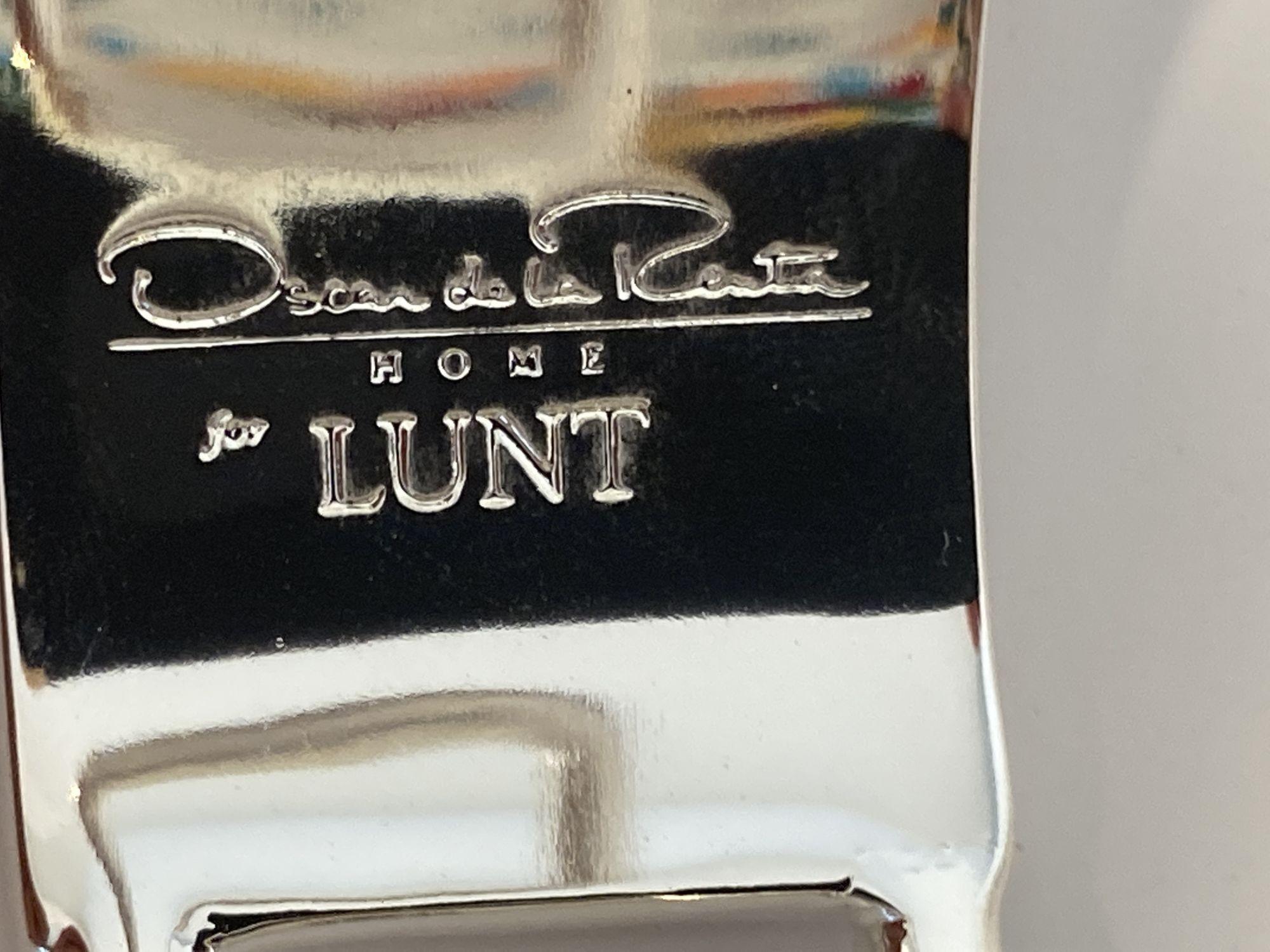 Oscar De La Renta Home Napkin Rings for Lunt Set of 8 For Sale 1