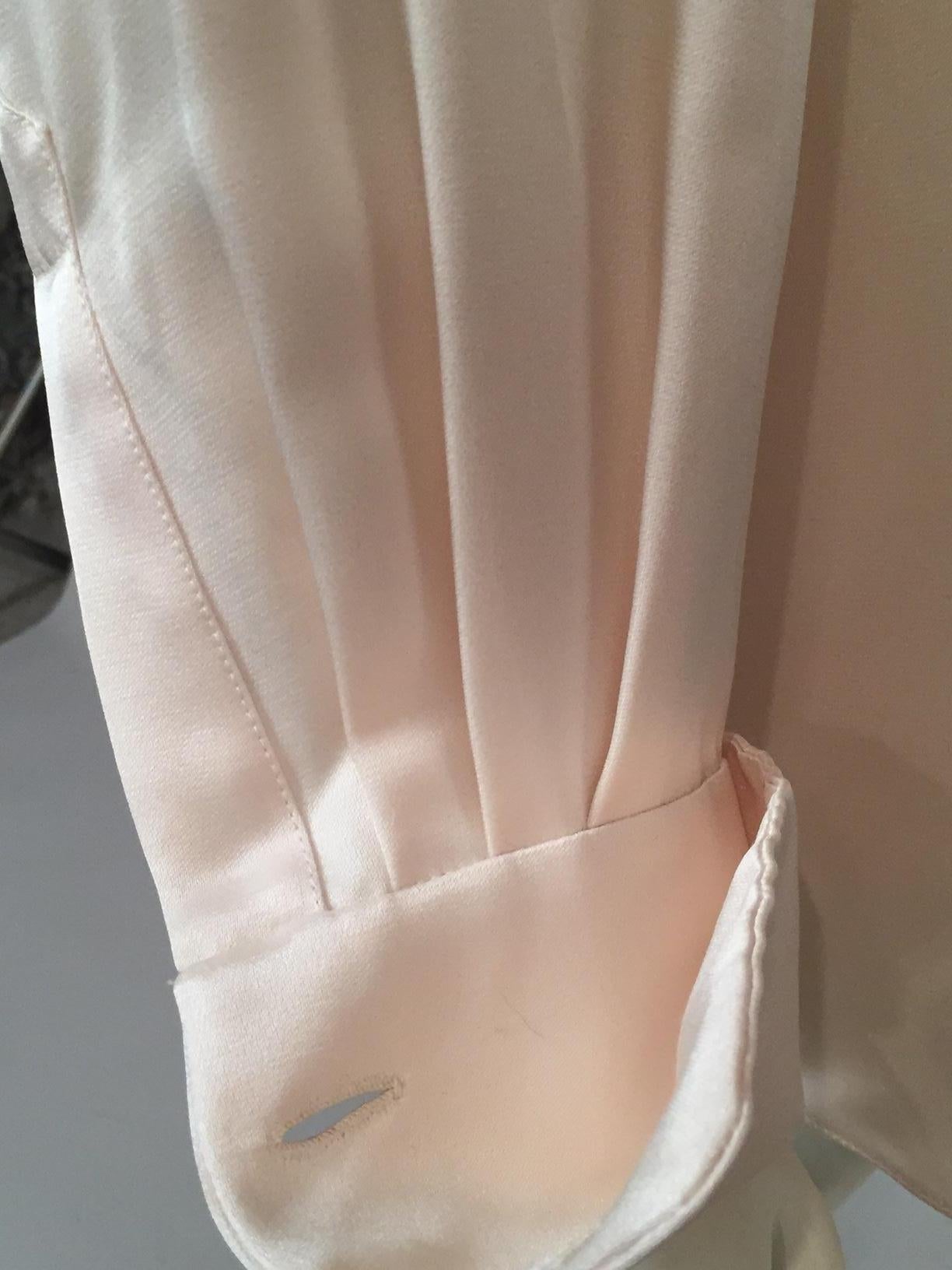 Oscar de la Renta Ivory Silk Shirt Jacket In Excellent Condition In New Hope, PA