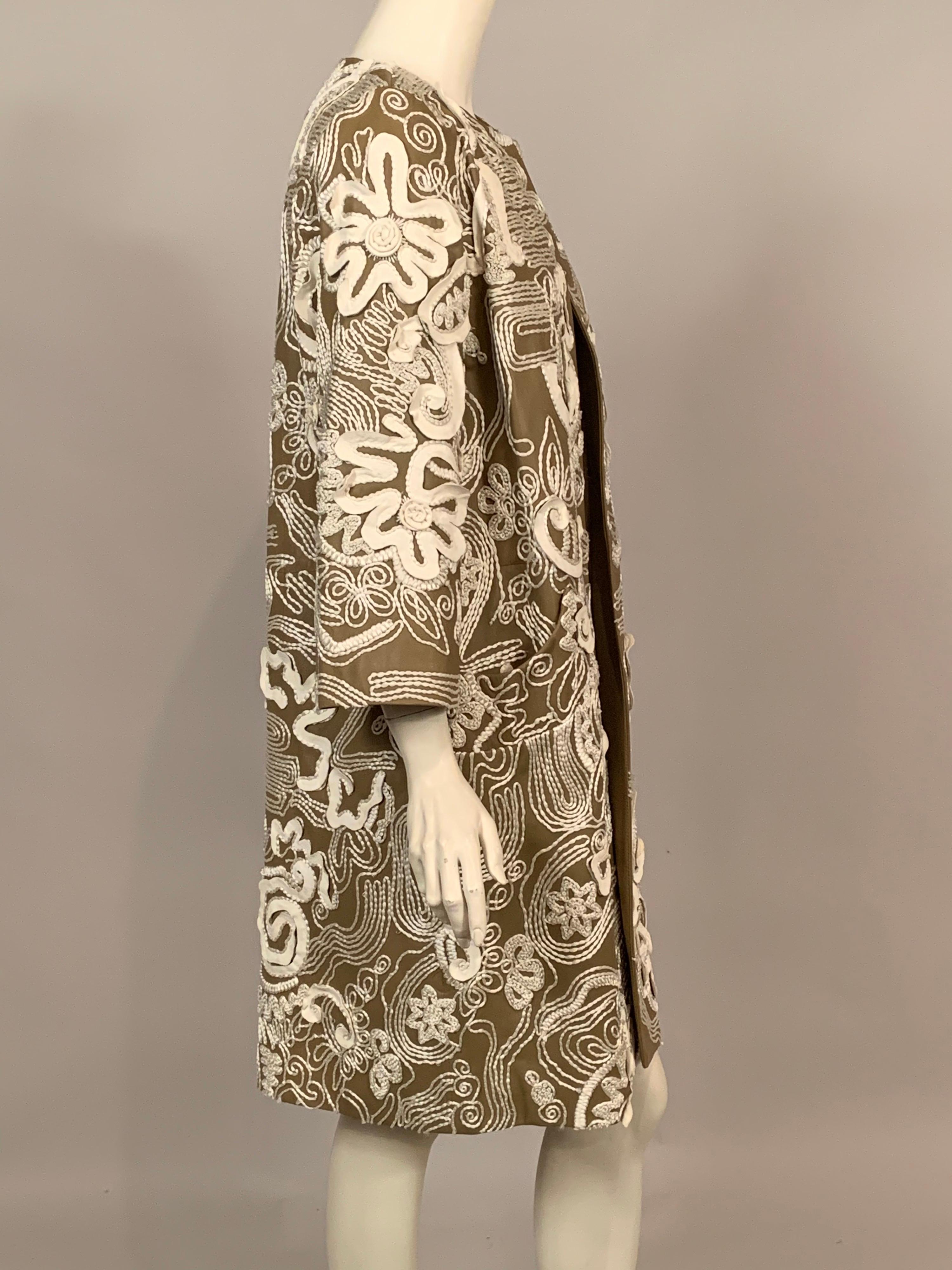 Women's Oscar de la Renta Leather Appliqued and Silk Embroidered Lambskin Coat