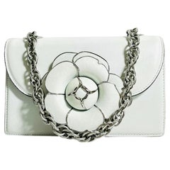 Oscar De La Renta Bolso de piel Flor de Gardenia