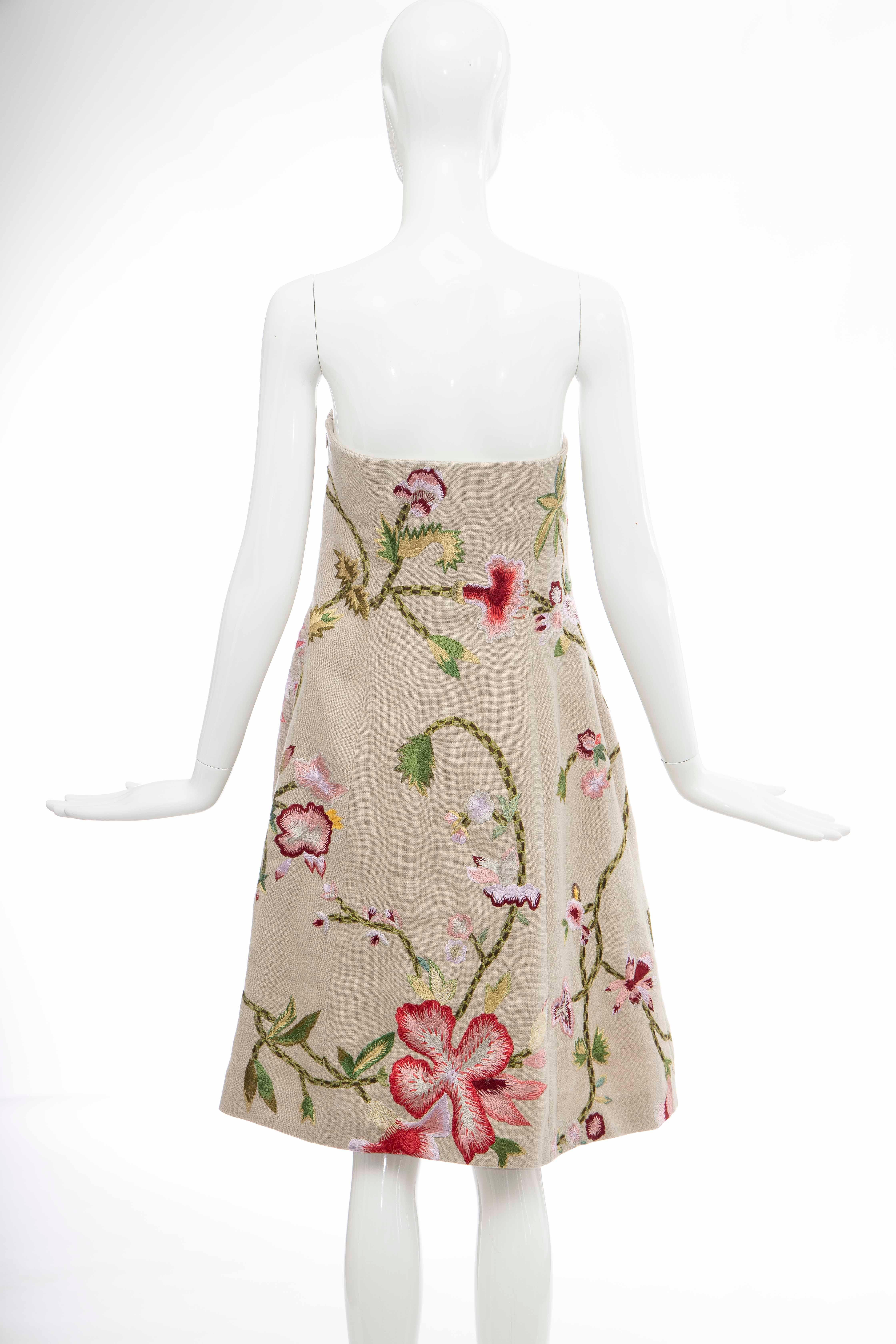 Women's Oscar de La Renta Runway Linen Silk Embroidered Strapless Dress, Spring 2003 For Sale