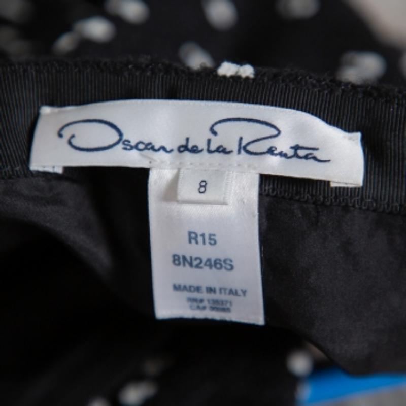 Oscar de la Renta Monochrome Tweed Fitted Short Skirt M In Good Condition For Sale In Dubai, Al Qouz 2