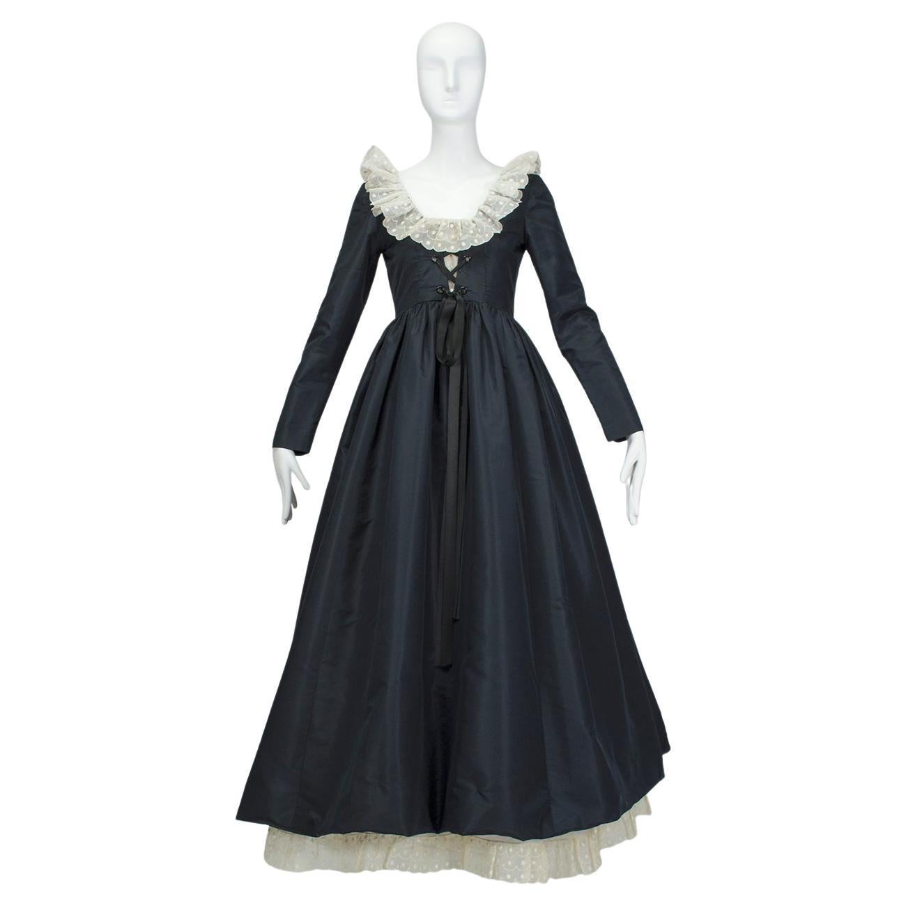 Oscar De La Renta Vestido de seda azul marino Demi-Couture Renacimiento isabelino - S, 1971 en venta