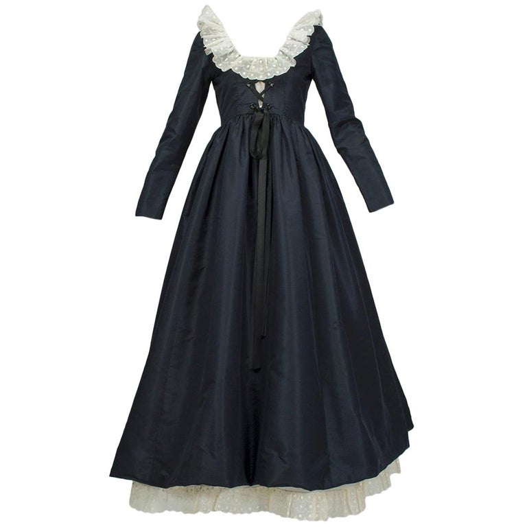 Oscar de la Renta Navy Silk Lacing-Bodice Elizabethan Revival Gown - Small, 1971 For Sale