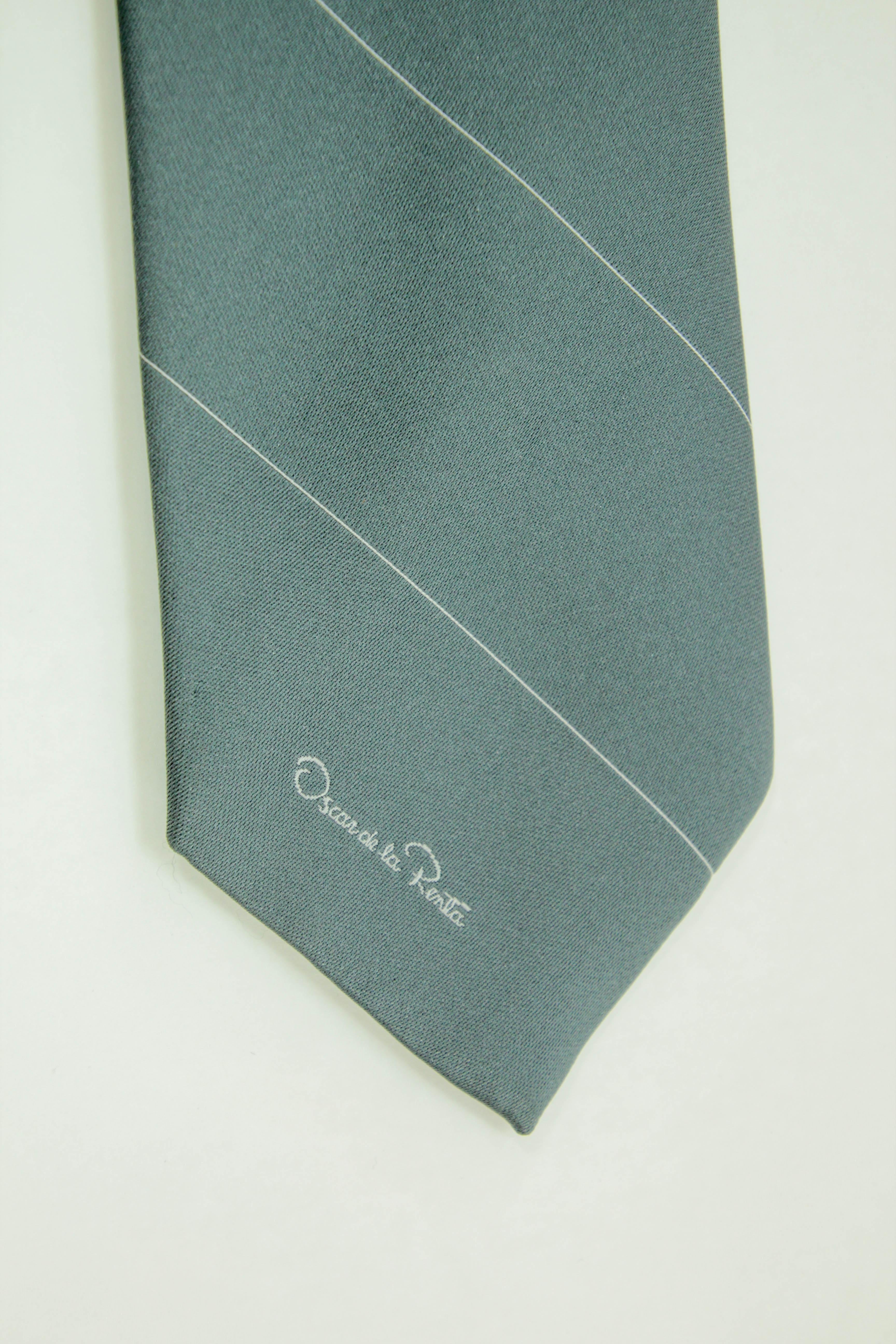 Oscar De La Renta en soie bleu clair vintage de 1970 Bon état - En vente à North Hollywood, CA