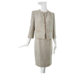 Oscar de la Renta Off White Sequin Tweed Pearl Braid Trim Skirt Set Runway Worn