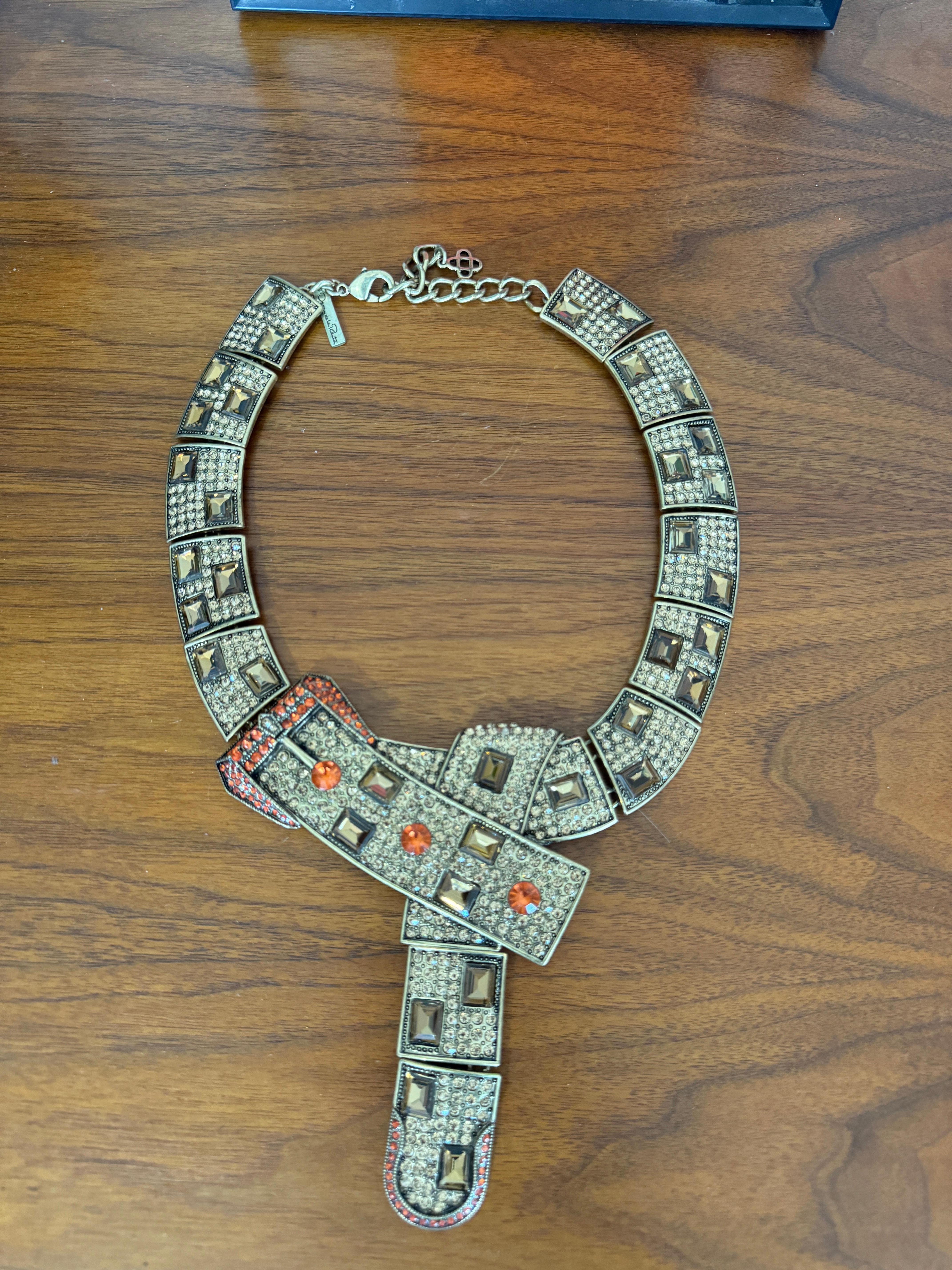 Oscar De La Renta Collar Hebilla Sobredimensionado Runway Ready en venta 10