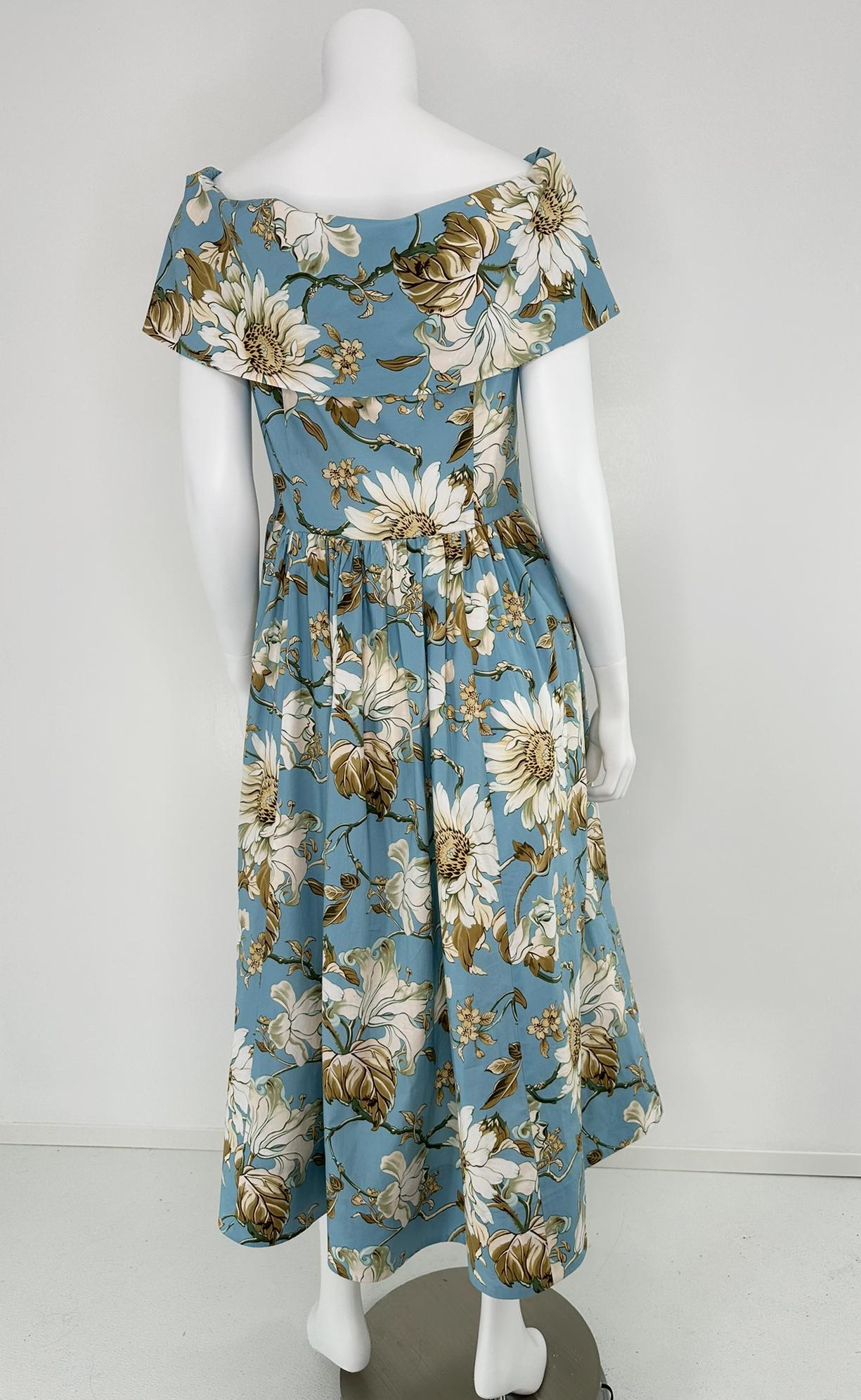 Oscar De La Renta P20 Bleu et blanc Robe à col châle en coton imprimé Magnolia 8 en vente 2