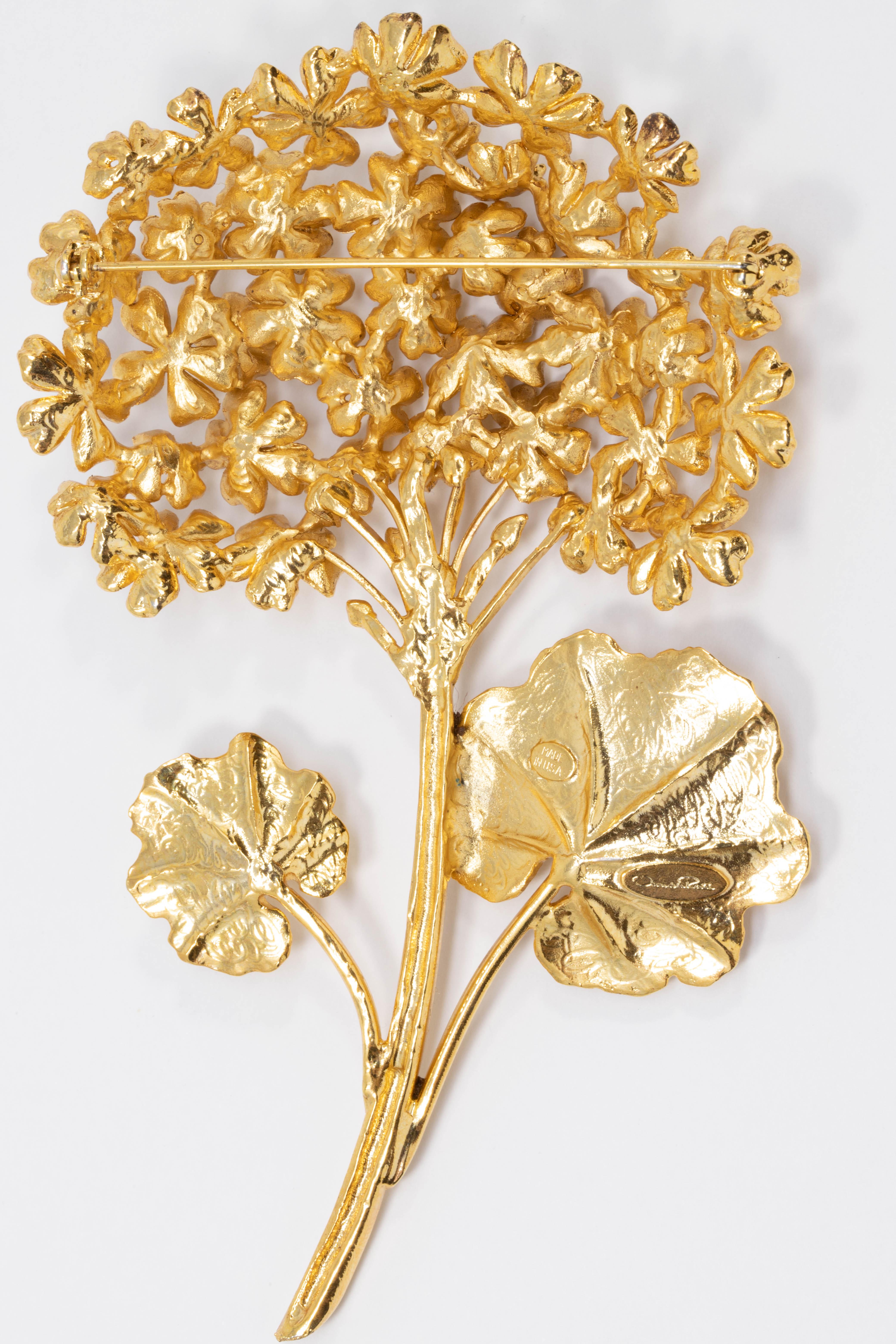 Women's Oscar de la Renta Gold Polished Geranium Bouquet FloralPin Brooch