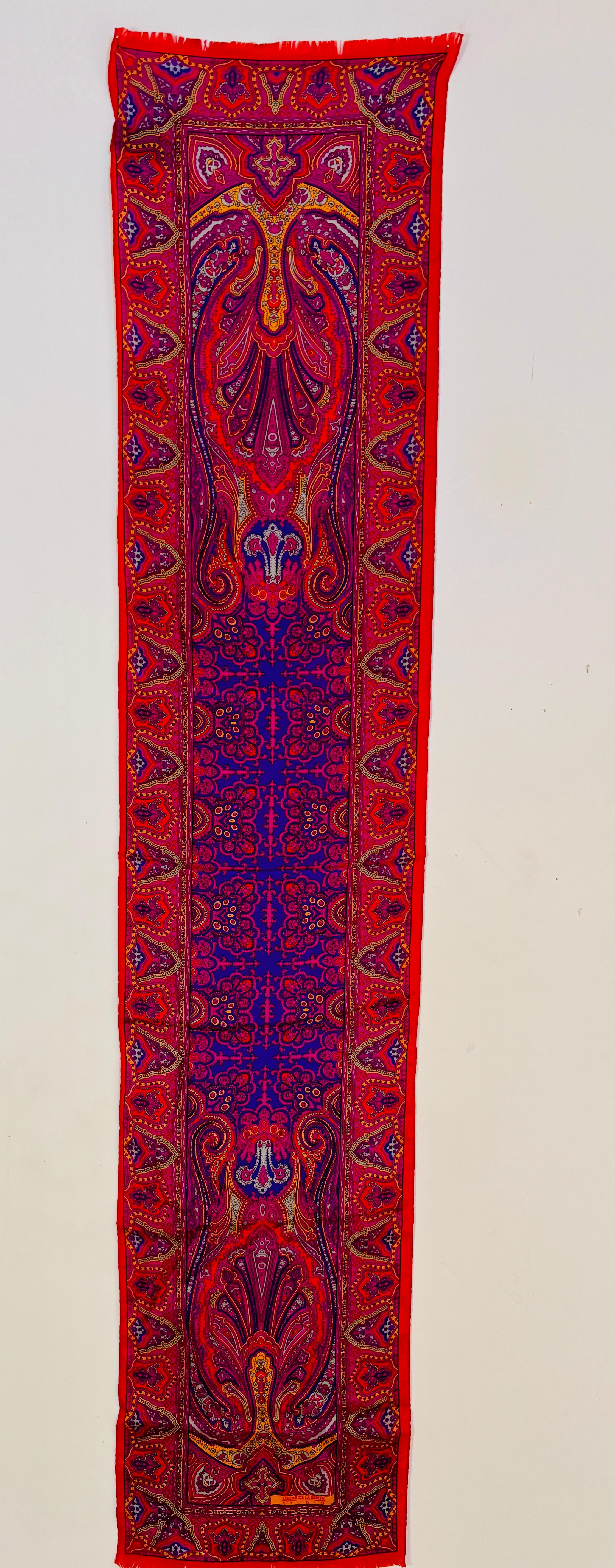 Oscar de La Renta Paisley Silk Oblong Scarf in Reds and Fuchsia For Sale 7