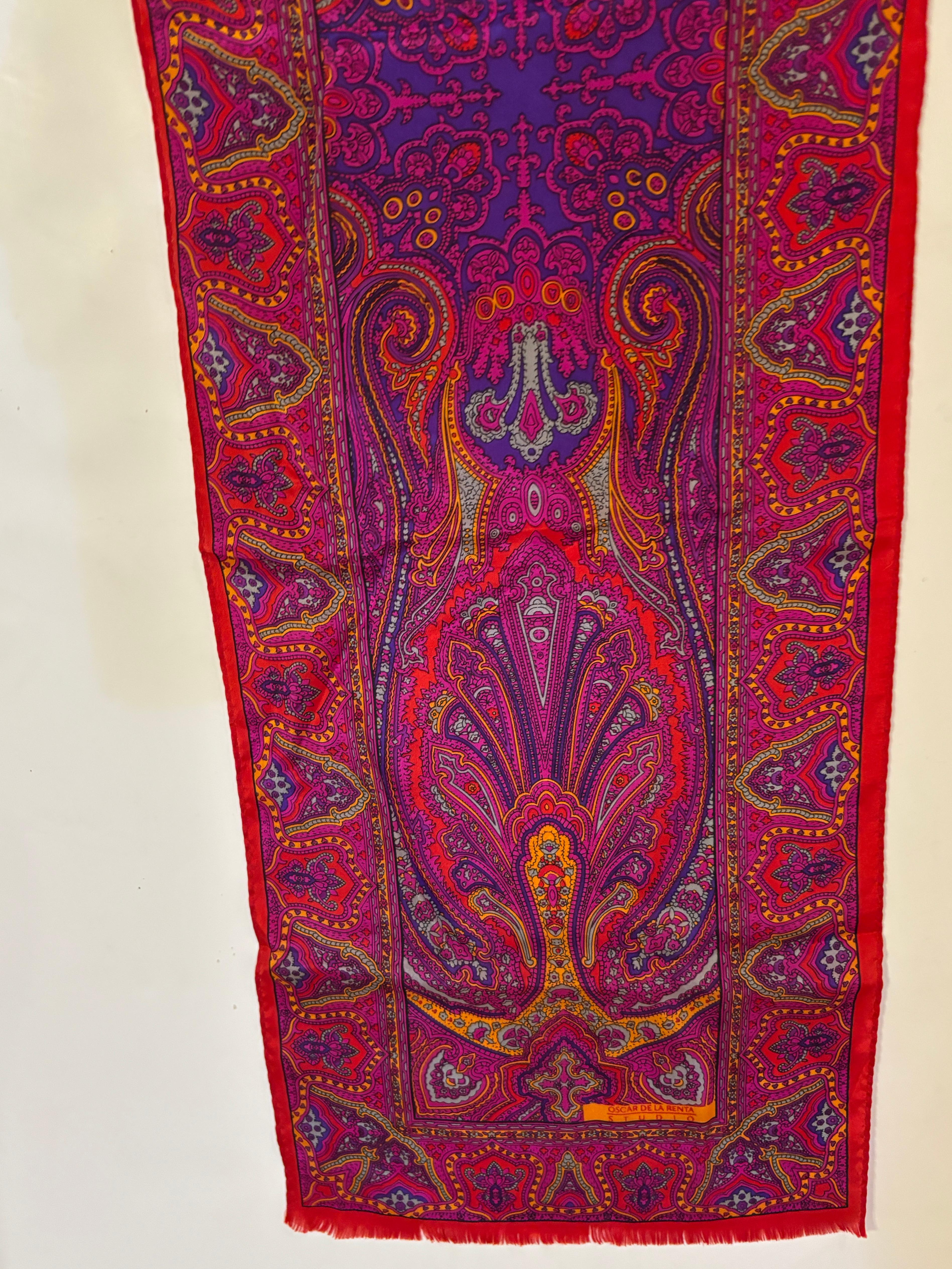 Oscar de La Renta Paisley Silk Oblong Scarf in Reds and Fuchsia For Sale 10