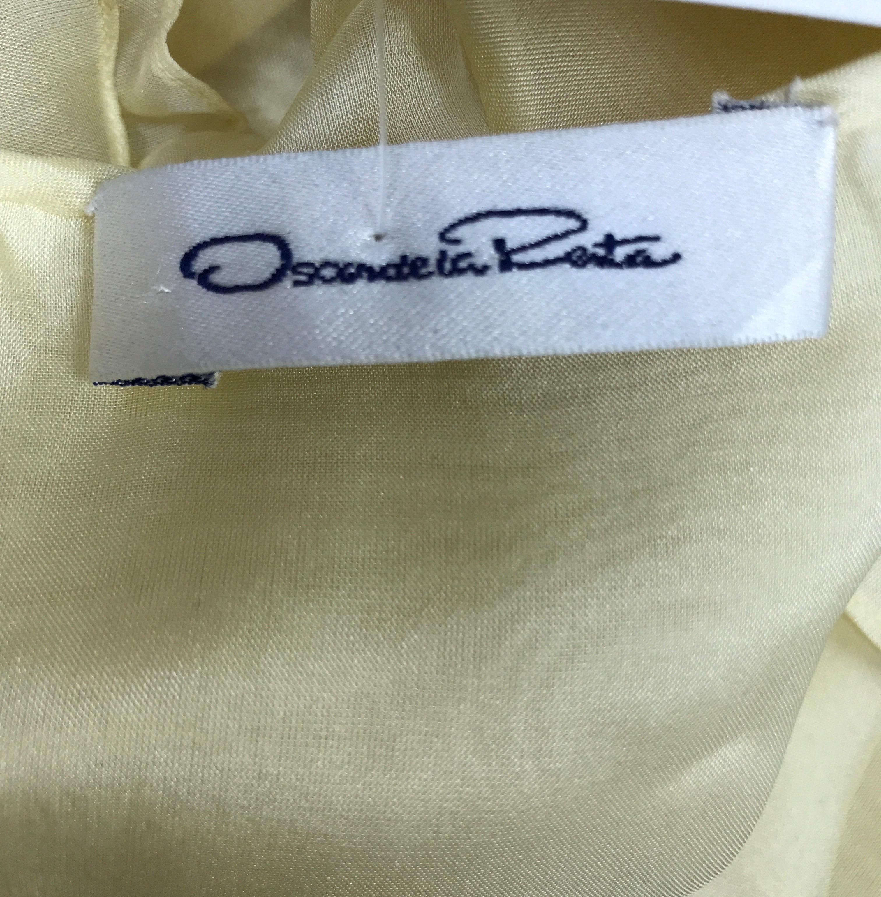 Oscar De La Renta Pale Yellow Silk Sleeveless Top-6 For Sale 3