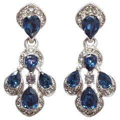 Boucles d'oreilles avec pendentifs en cristal Oscar de la Renta Parlor:: bleu:: gris et argent