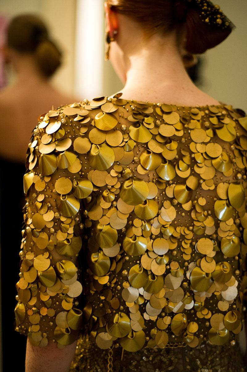 Oscar De La Renta PF 2012 abito in pizzo dorato impreziosito da paillettes + giacca in vendita 9