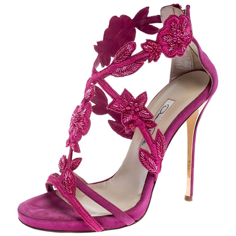 Mistake Turbine fuzzy Oscar de la Renta Pink Suede Tatum Embellished T-Strap Sandals Size 37 at  1stDibs