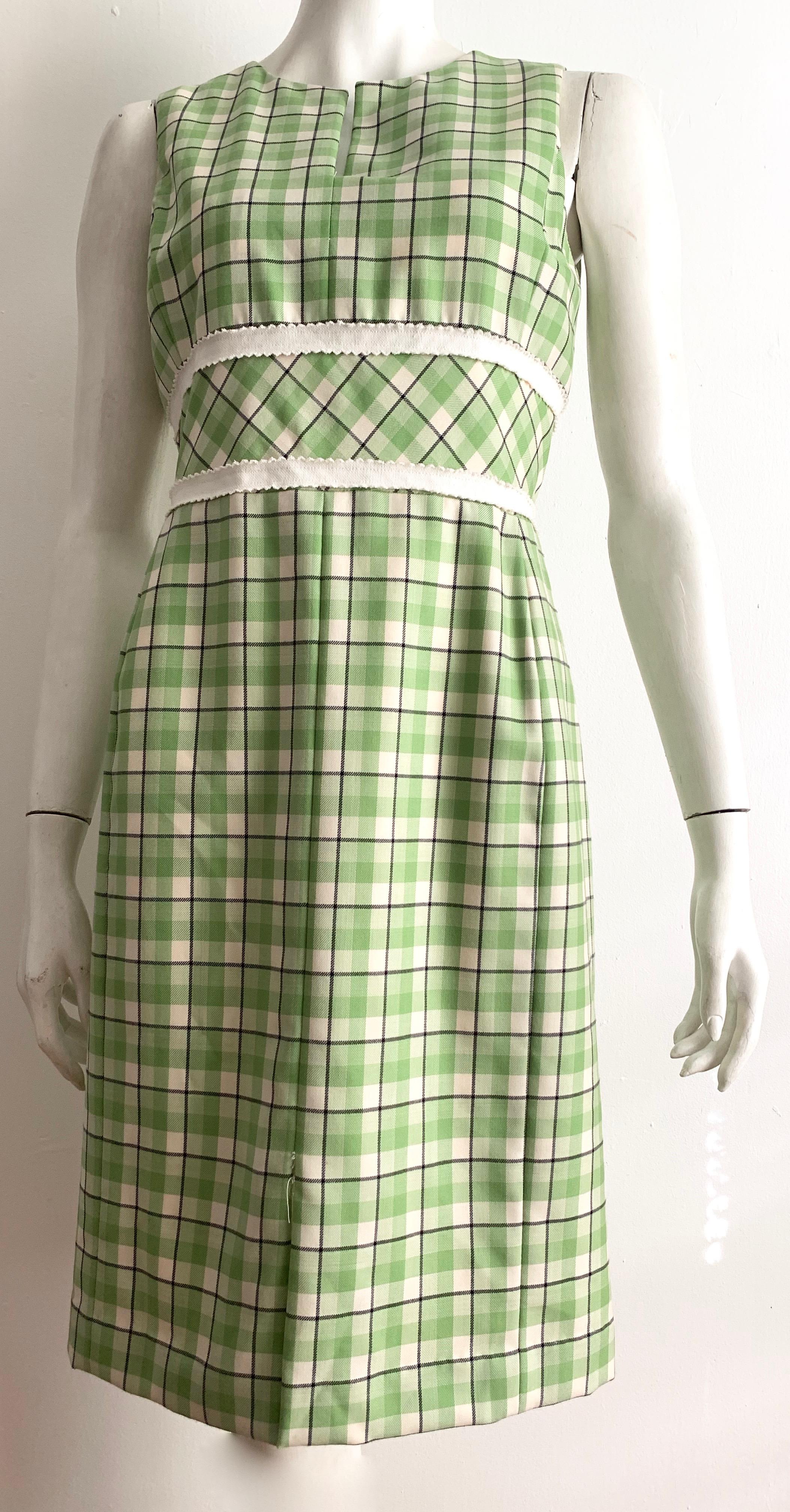 Oscar de la Renta Plaid Sleeveless Dress Size 6. For Sale 10