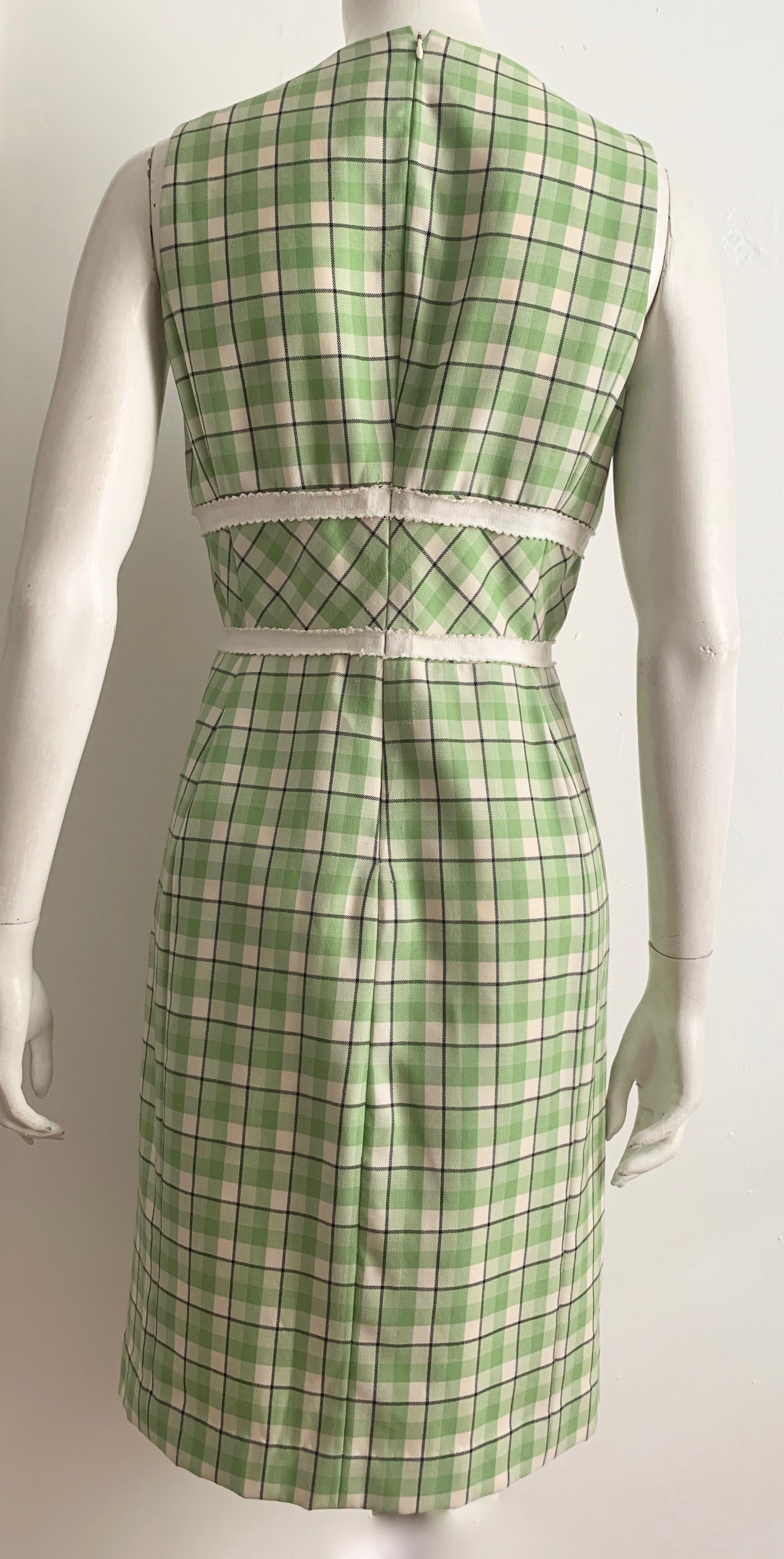 Oscar de la Renta Plaid Sleeveless Dress Size 6. For Sale 12