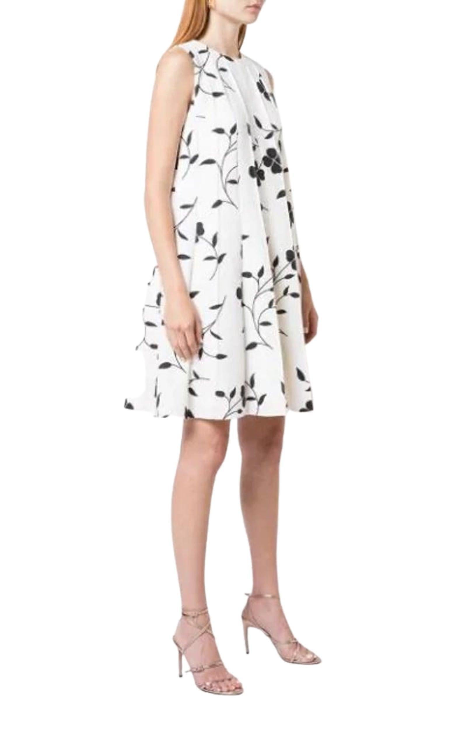 Oscar De La Renta - Vestito in Grain De Poudre plissettato con stampa floreale - taglia US 14 In condizioni Nuovo in vendita a Brossard, QC