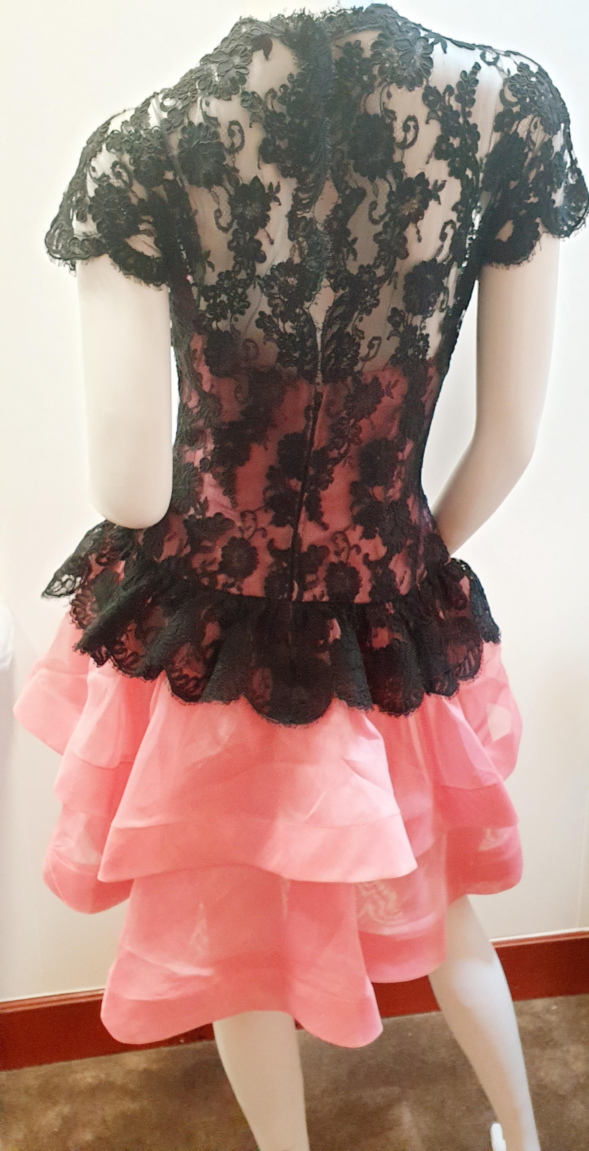 Beige OSCAR DE LA RENTA  Point D'Esprit Pink Tulle and Black Lace Dress size 10