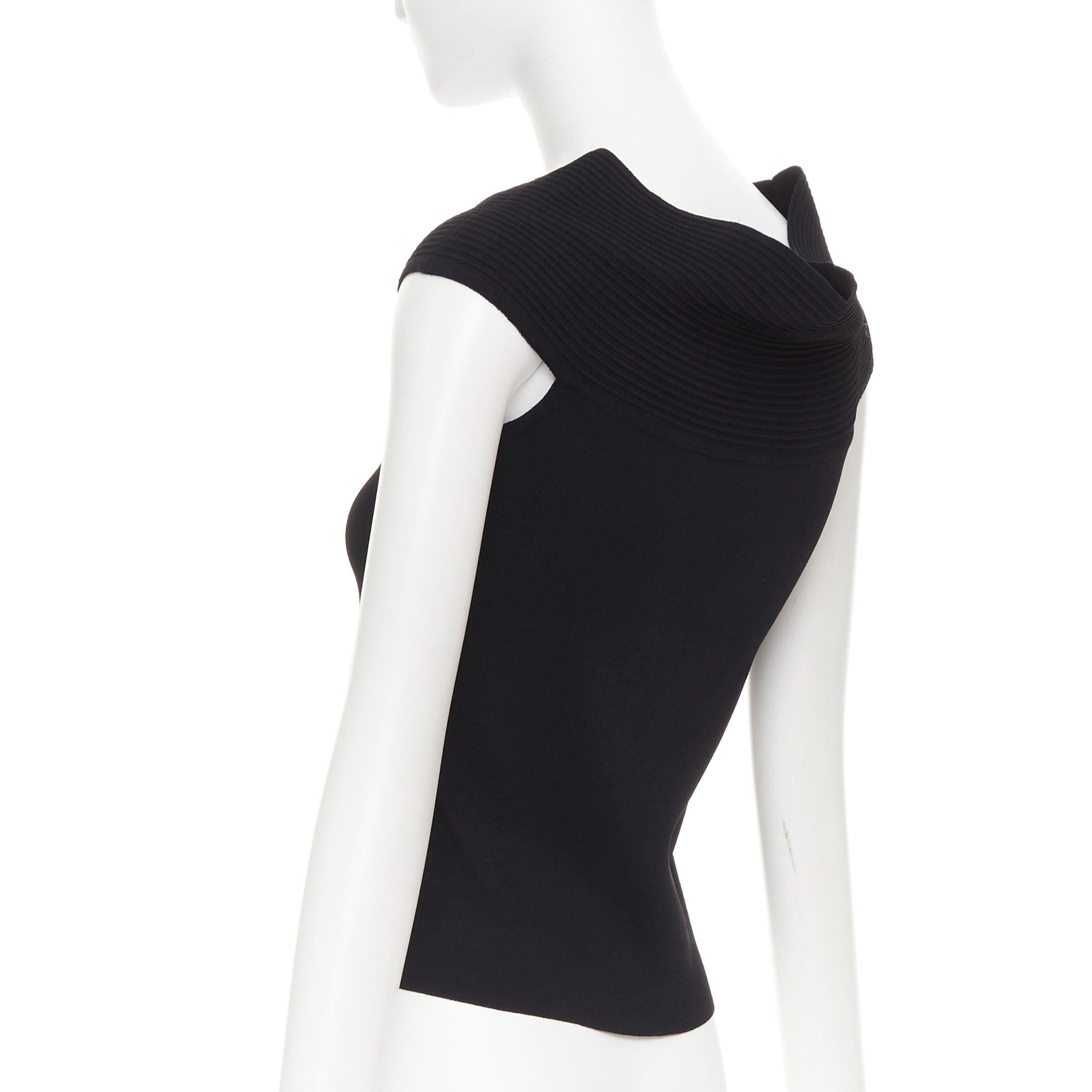 OSCAR DE LA RENTA R10 top corto negro de cuello alto en mezcla de viscosa S en venta 2