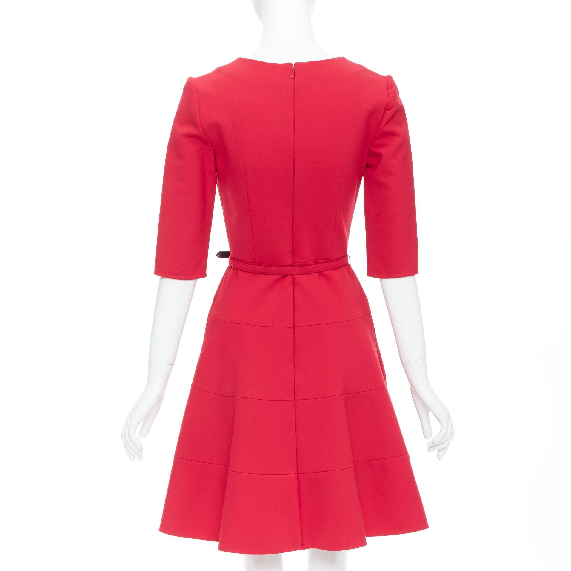OSCAR DE LA RENTA R17 virgin wool blend slit neck pleated belted dress US0 XS For Sale 1