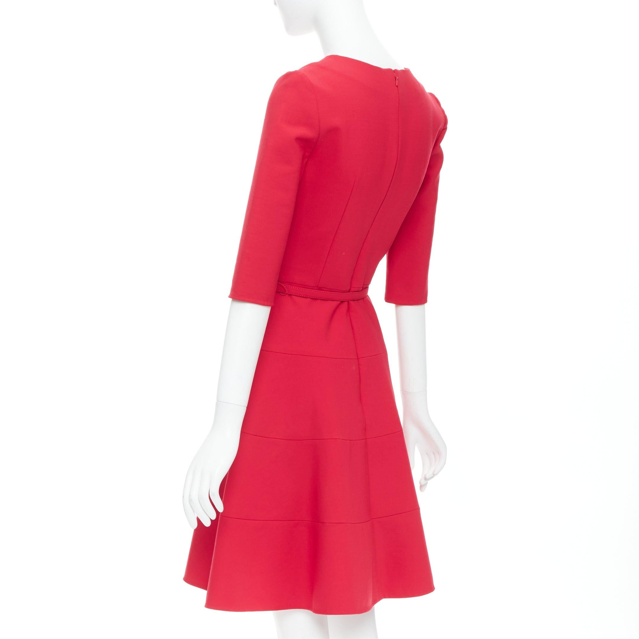 OSCAR DE LA RENTA R17 virgin wool blend slit neck pleated belted dress US0 XS For Sale 2