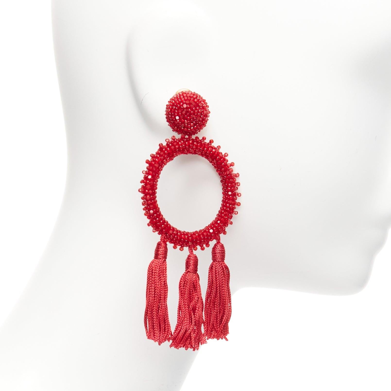 OSCAR DE LA RENTA red beaded tassel fringe hoop dangling clip on earrings pair For Sale 1
