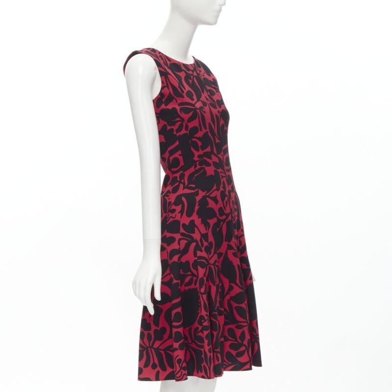 Nero Oscar De La Renta - abito svasato con stampa floreale rosso nero XS in vendita