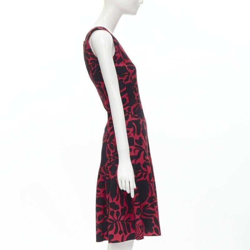 Oscar De La Renta - abito svasato con stampa floreale rosso nero XS In condizioni ottime in vendita a Hong Kong, NT