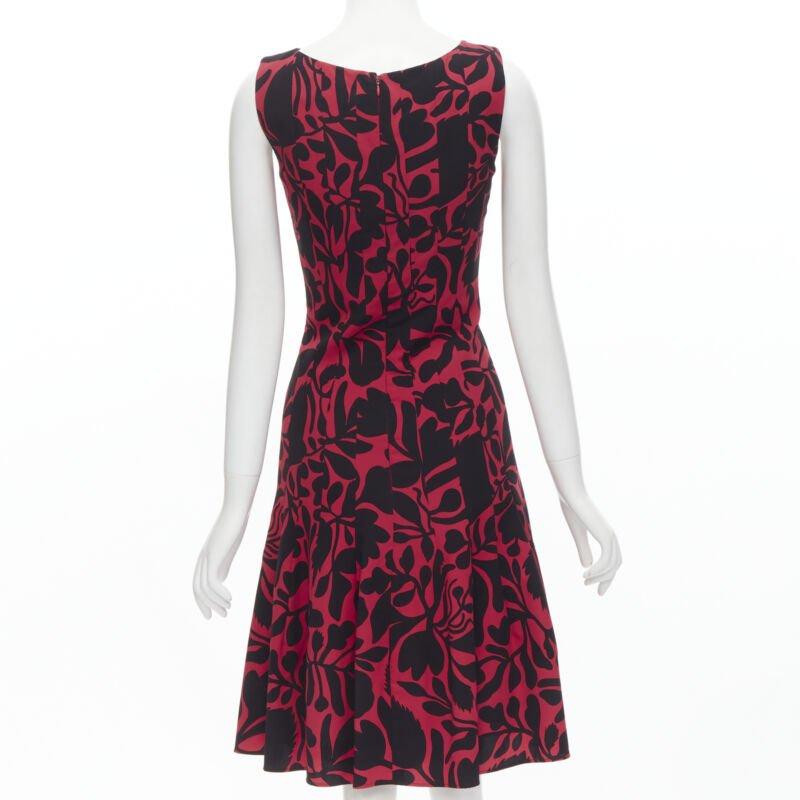 Donna Oscar De La Renta - abito svasato con stampa floreale rosso nero XS in vendita