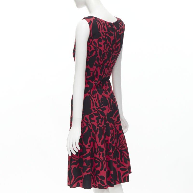 Oscar De La Renta - abito svasato con stampa floreale rosso nero XS in vendita 1