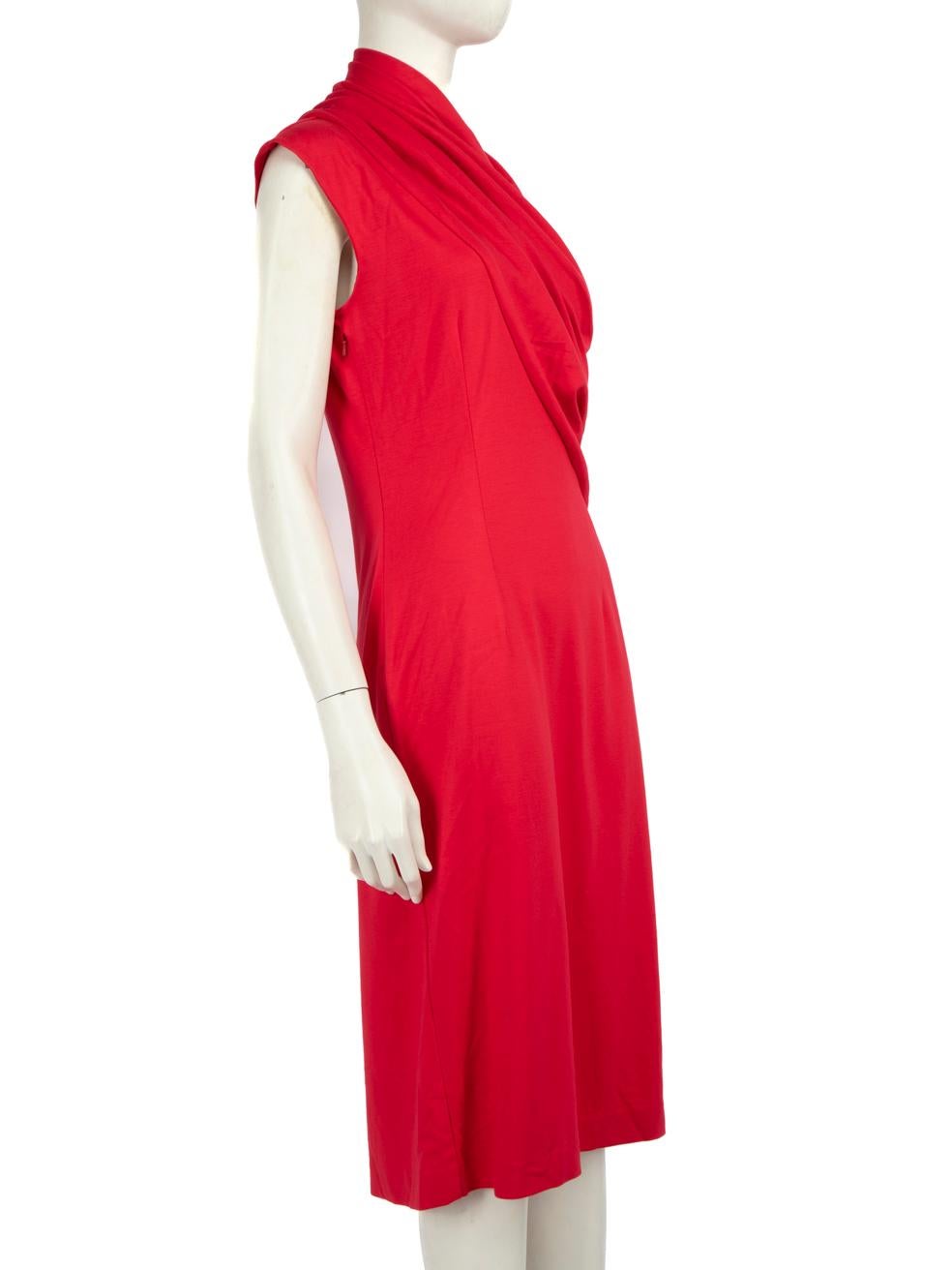 CONDITION is Very Good. Hardly any visible wear to the dress is evident on this used Oscar de la Renta designer resale item.
 
 
 
 Details
 
 
 Red
 
 Viscose
 
 Dress
 
 Midi
 
 Draped neckline
 
 Sleeveless
 
 Side zip fastening
 
 
 
 
 
 Made