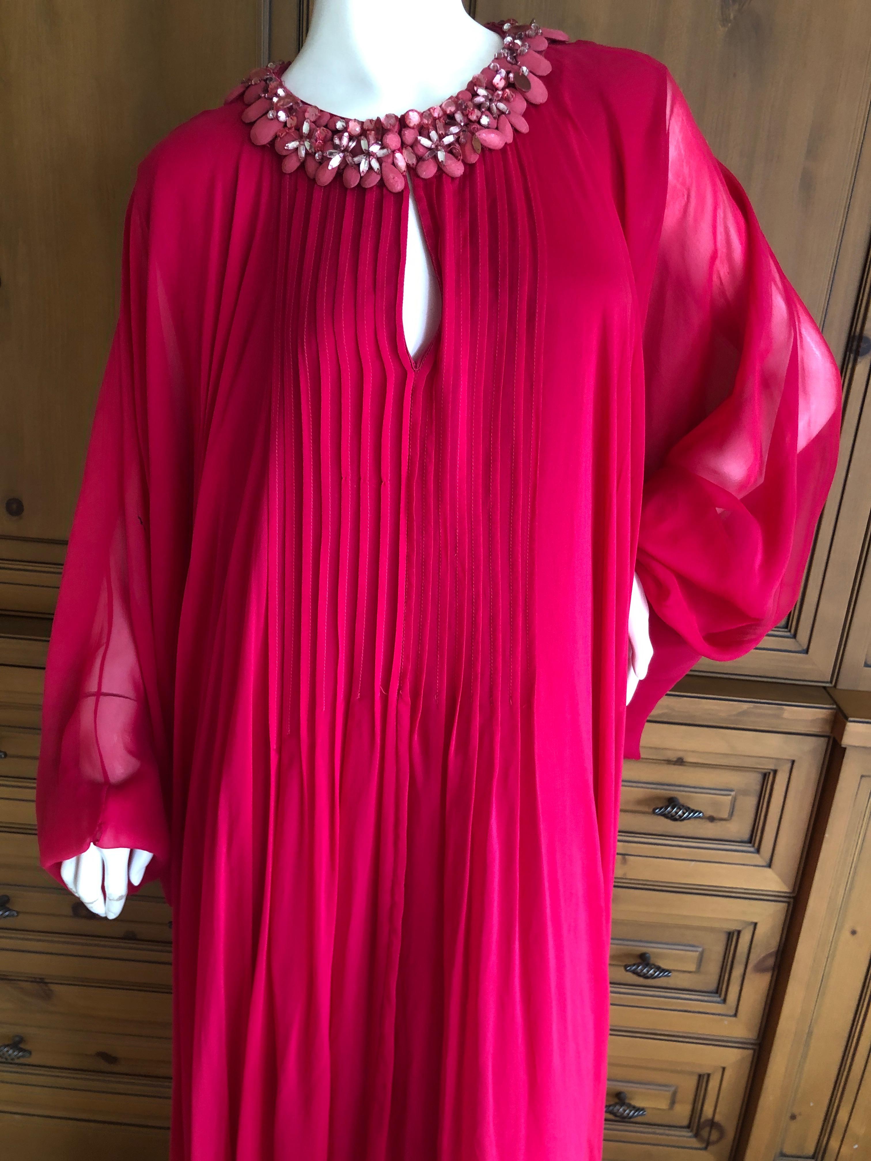 Oscar de la Renta Red Pleated Silk Chiffon Caftan with Jeweled Neckline In Excellent Condition For Sale In Cloverdale, CA