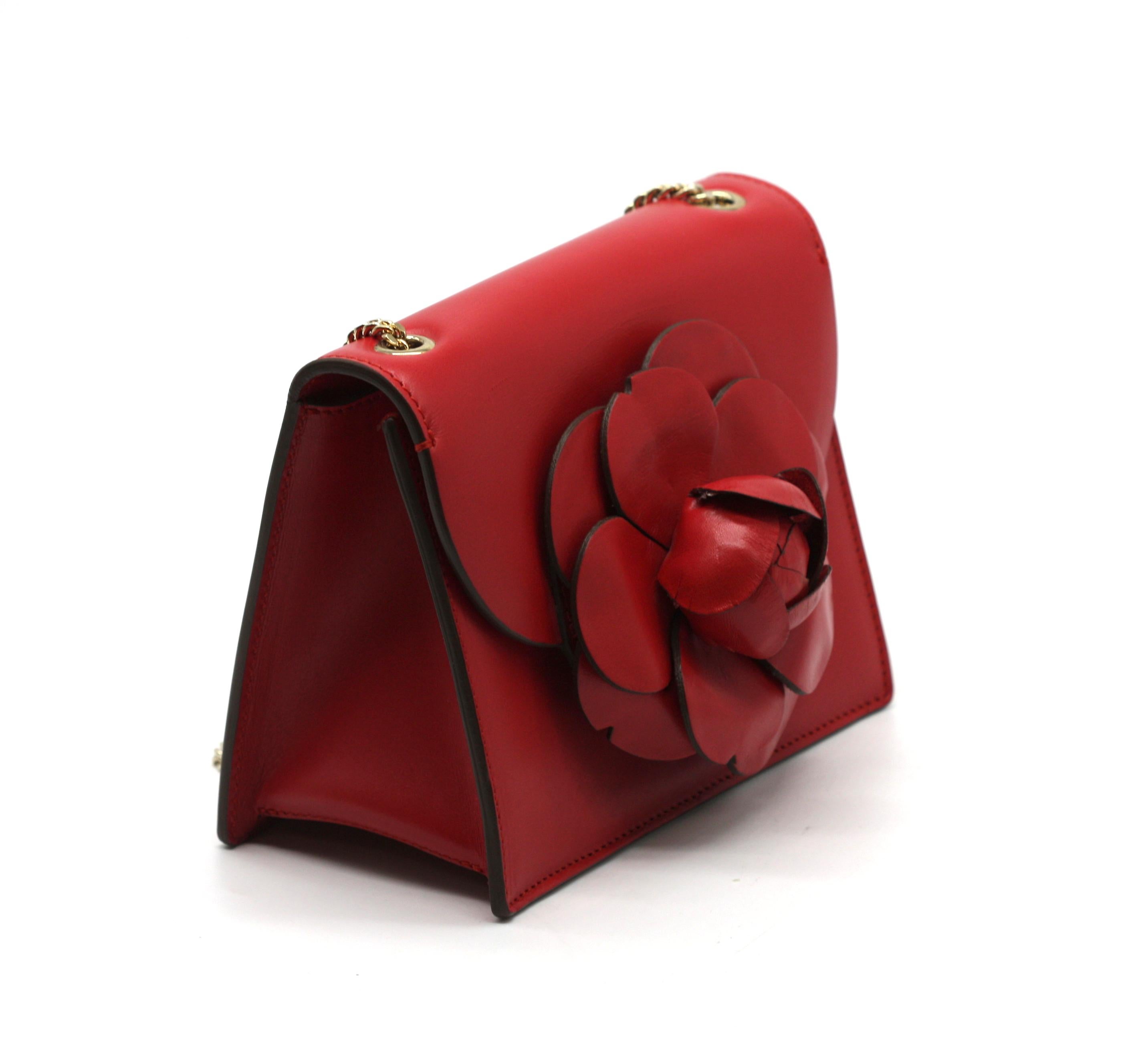 Oscar De La Renta Rote Saffiano Leder Flora Handtasche im Angebot 1