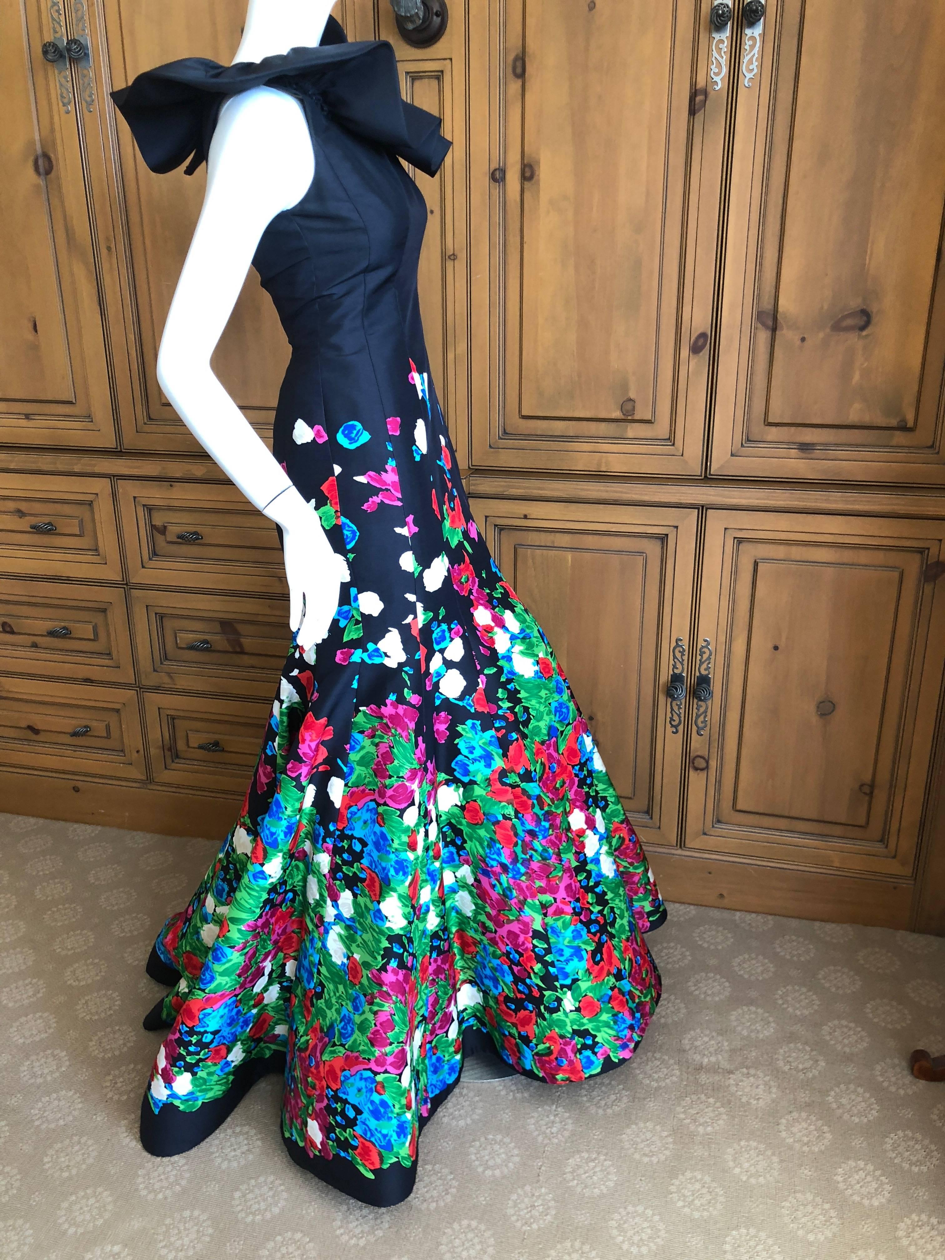 Oscar de la Renta Romantic Vintage Floral Embellished Black Silk Mermaid Dress  For Sale 3