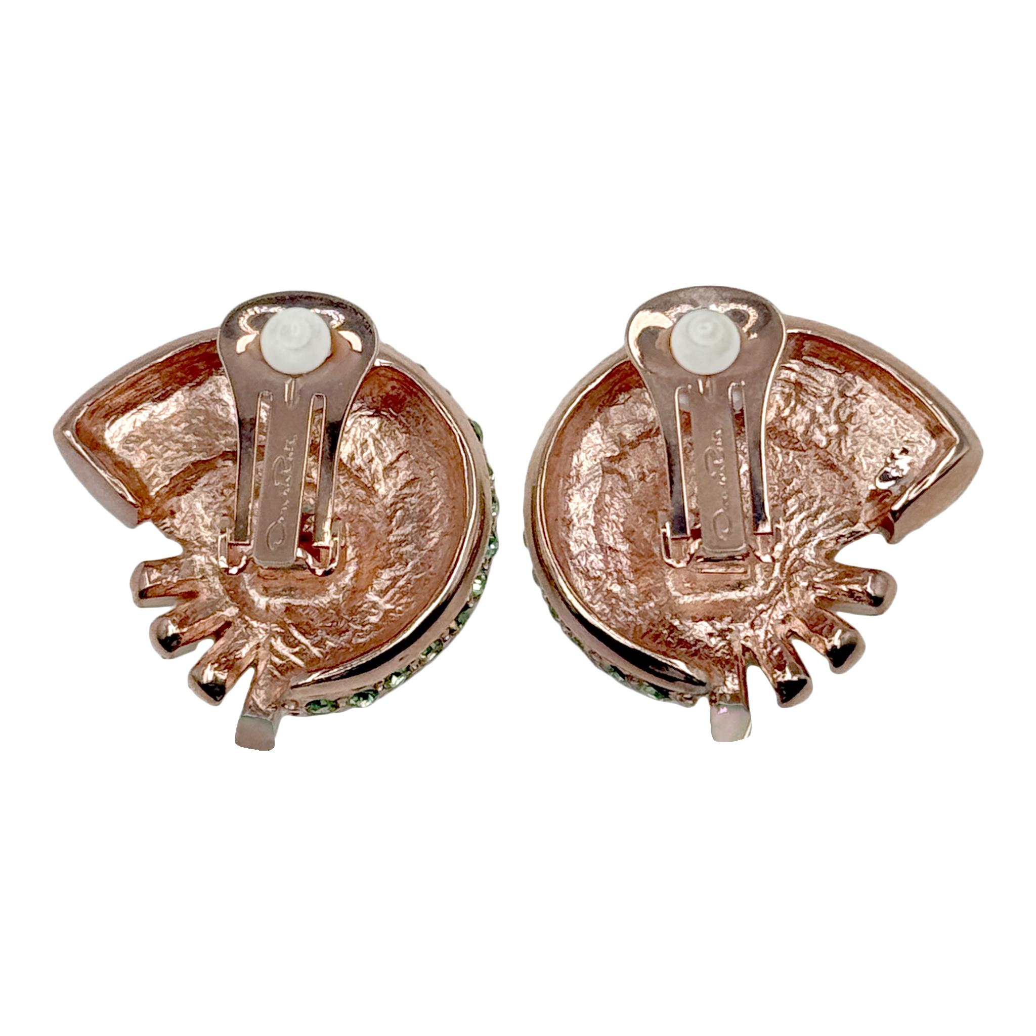 Oscar de la Renta Rose Gold Nautilus Clip-On Earrings with Peridot Crystals For Sale 7