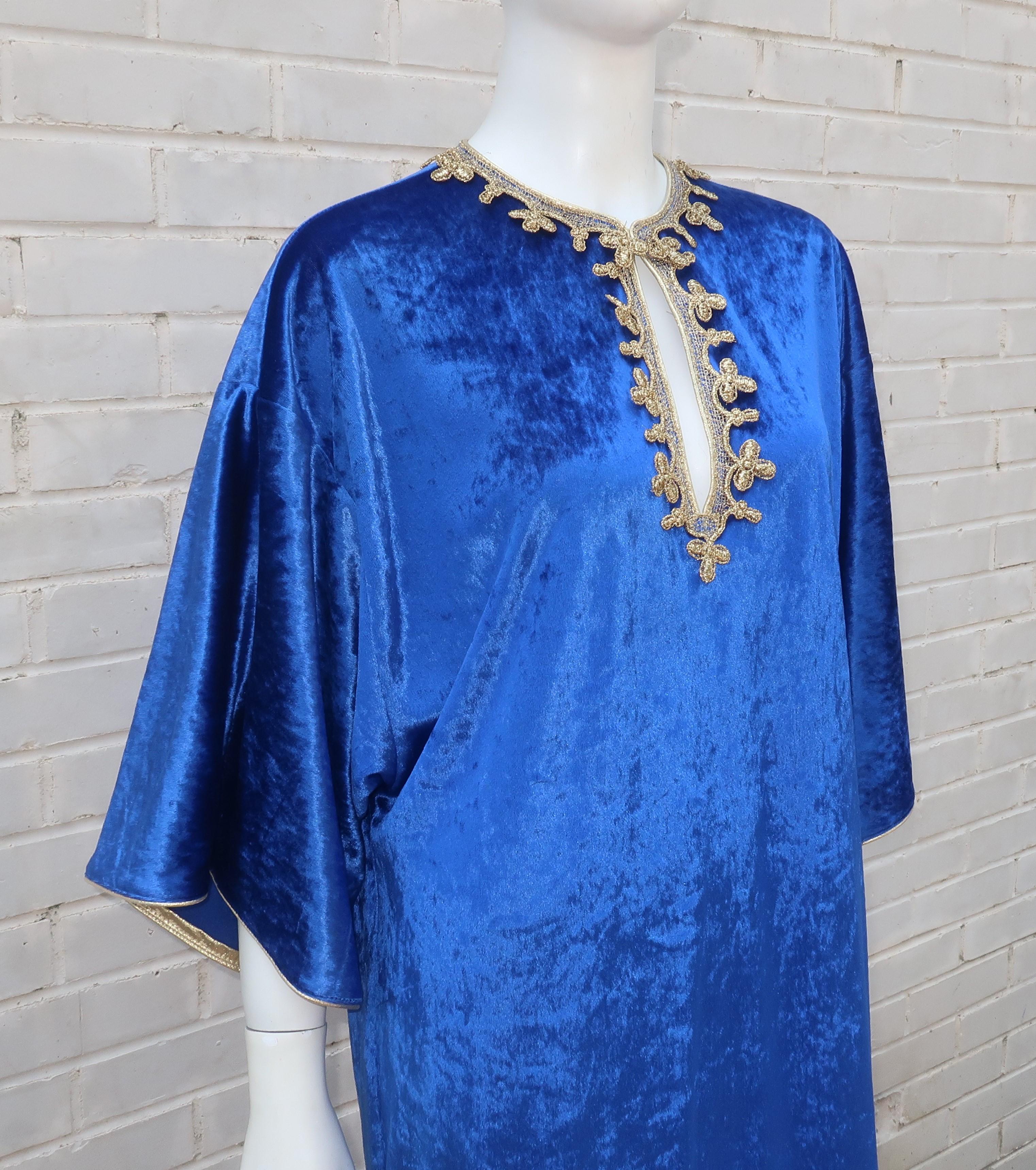 Women's Oscar de La Renta Royal Blue Velvet Caftan Dress With Gold Trim, 1980's